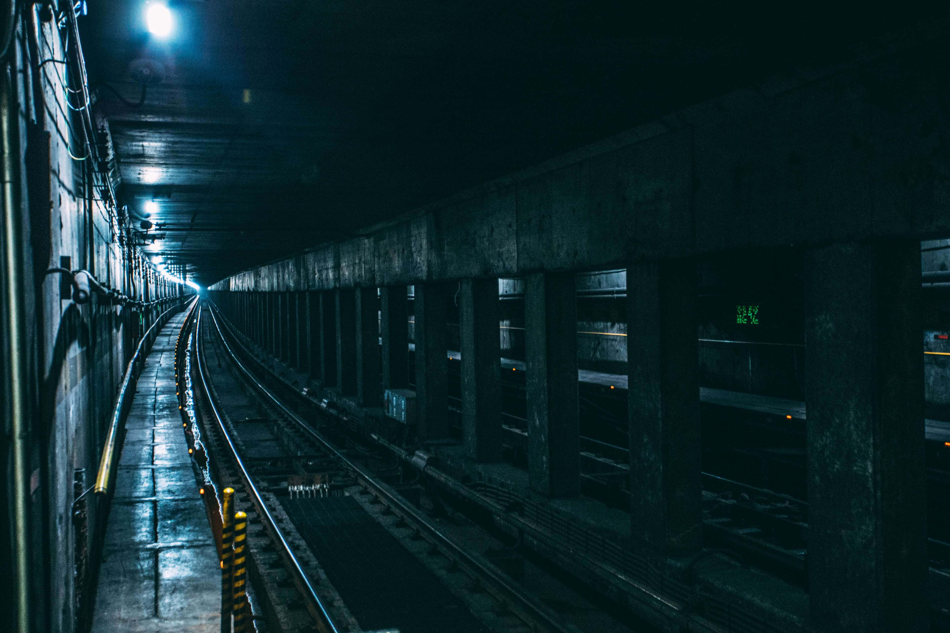 dark underground, subway tunnel, wet tracks, 4K Desktop Wallpaper