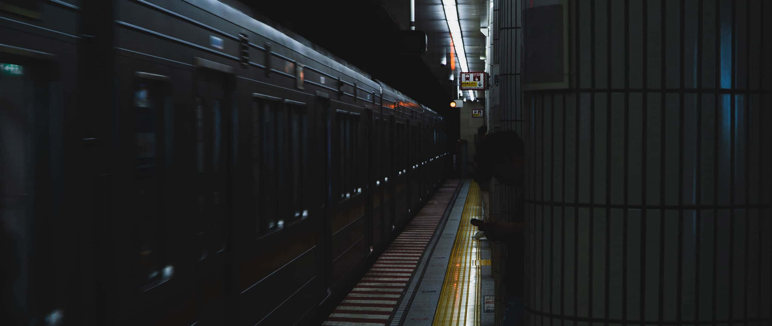 Dark Underground, subway platform, night, 2K Desktop Wallpaper