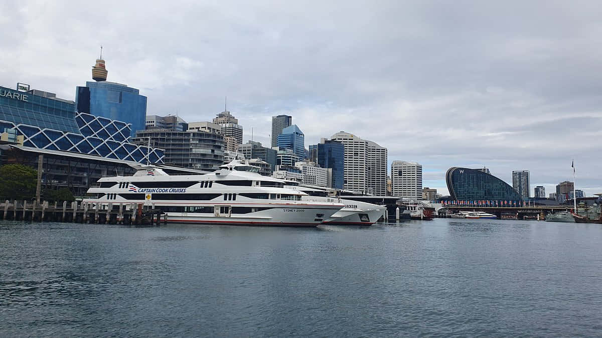 Darling Harbor Sydney, cruise ships, skyline, SD Desktop Wallpaper