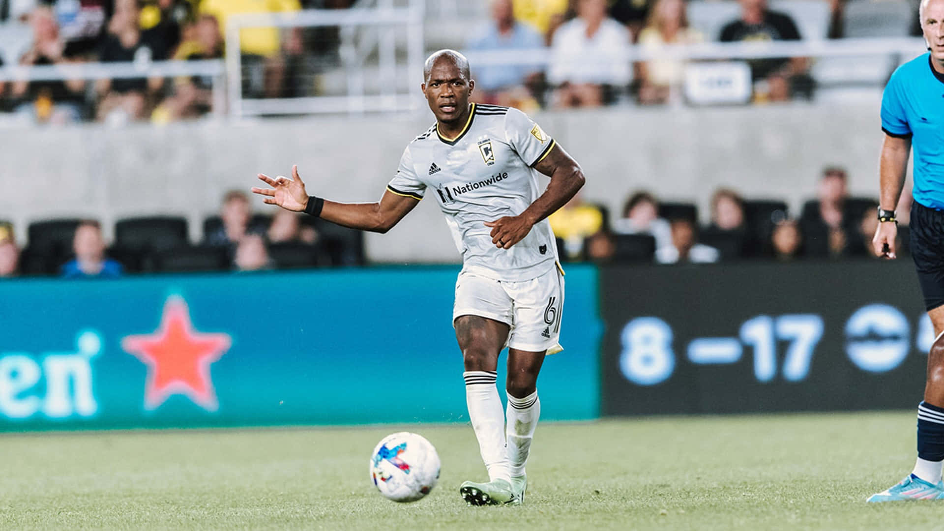 Darlington Nagbe, 2022, white uniform, Full HD Desktop Wallpaper
