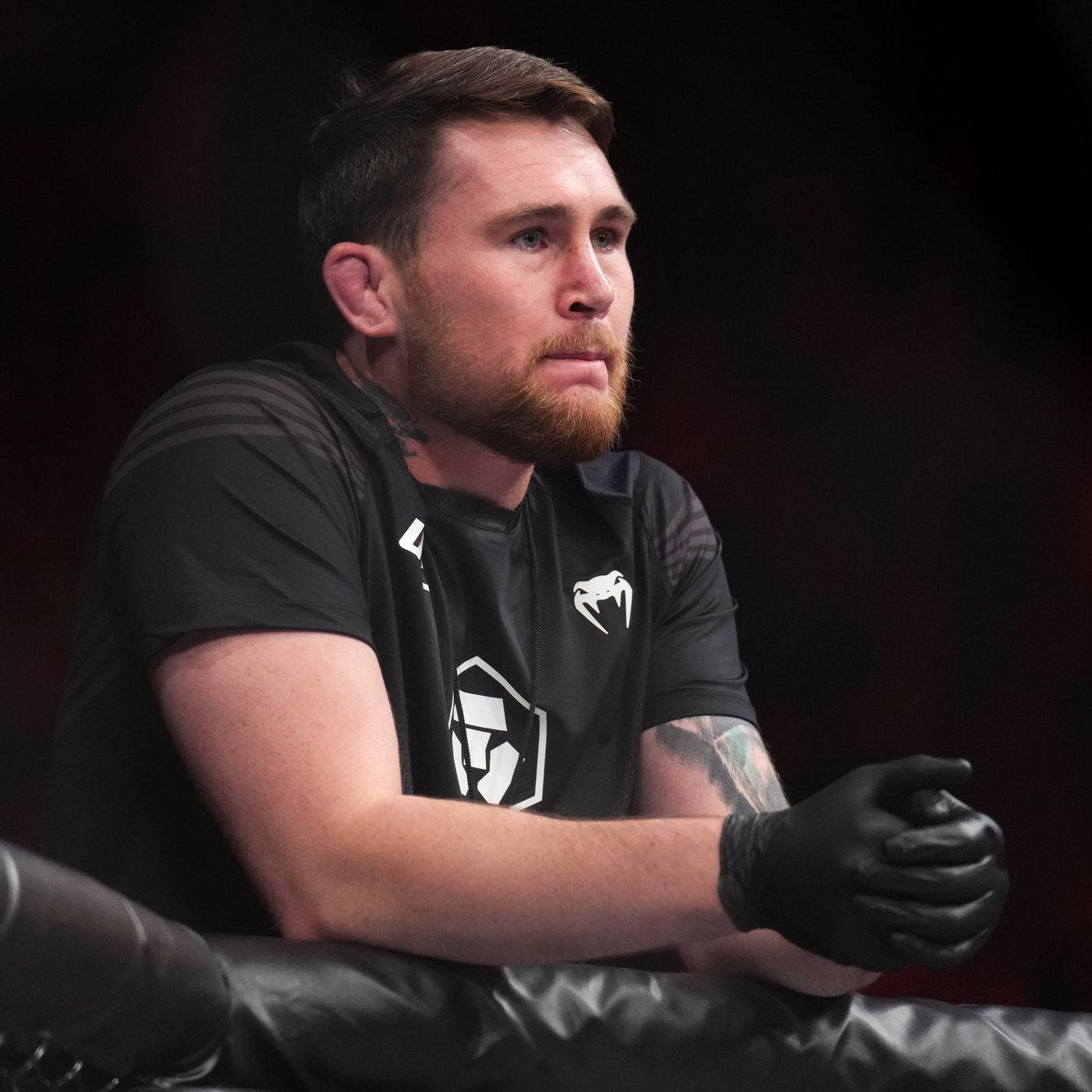 Darren Till, black gloves, padded ring post, HD Desktop Wallpaper