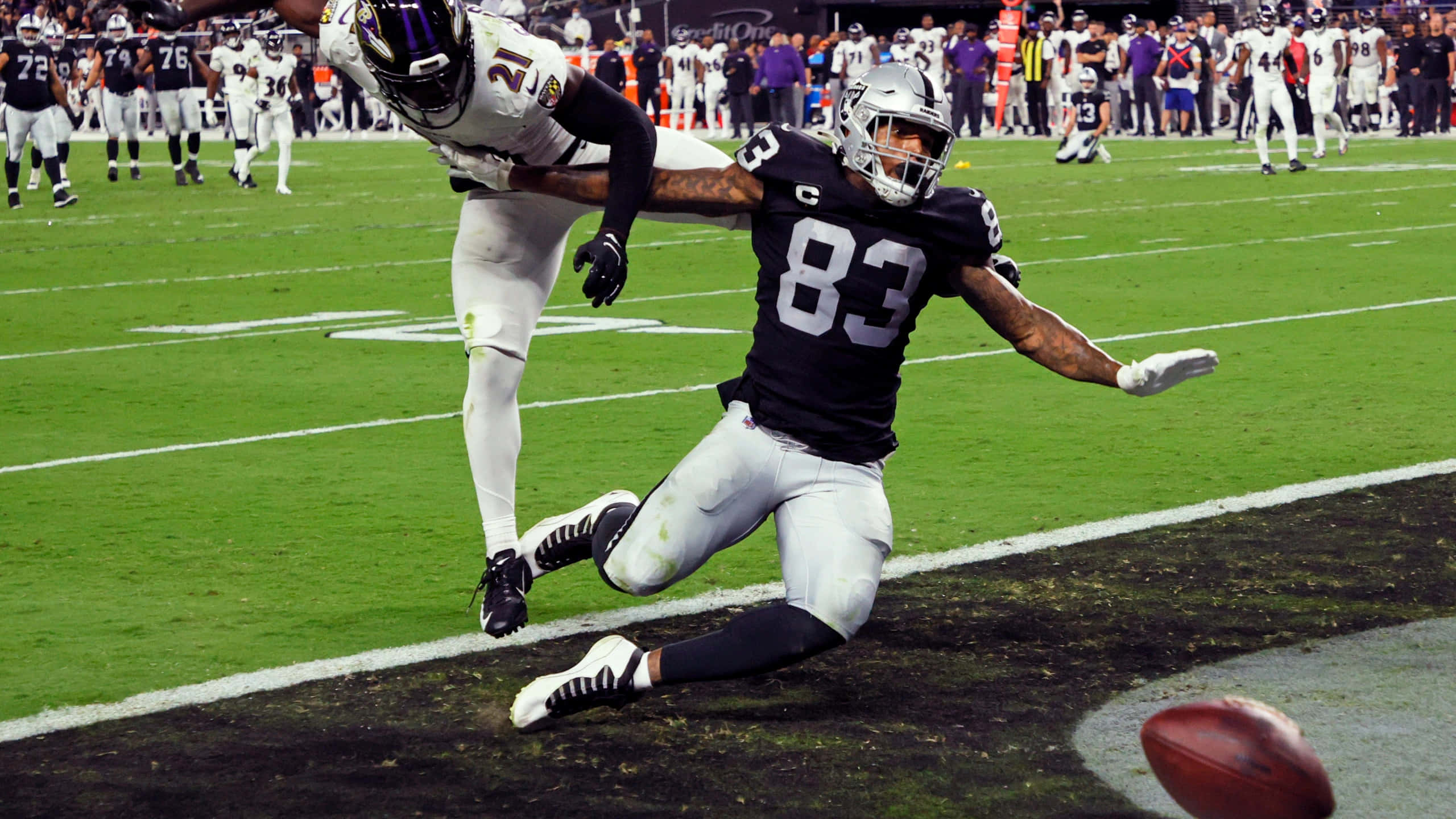 Darren Waller, black jersey, number 83, 2K Desktop Wallpaper