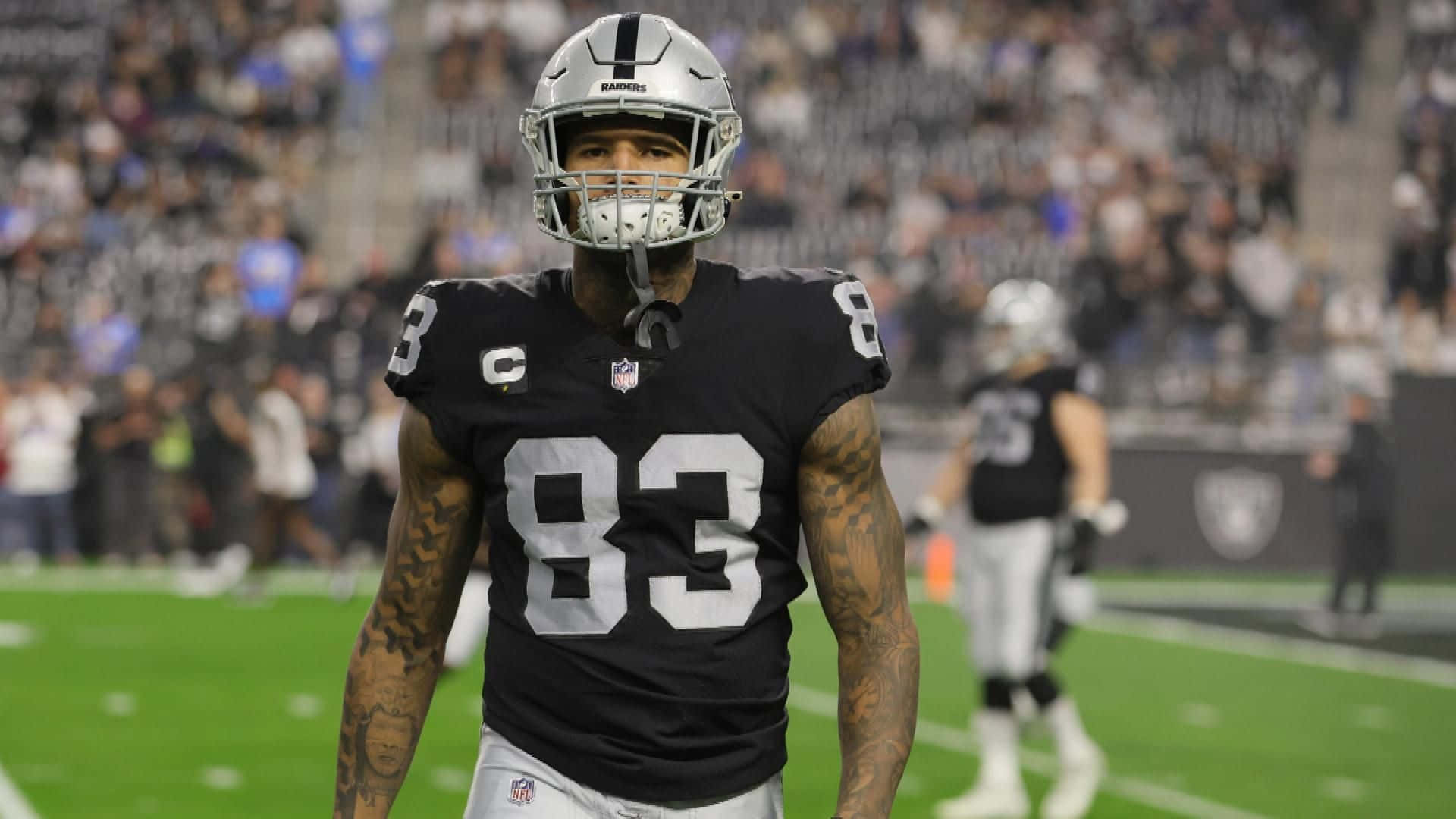Darren Waller, black and silver uniform, number 83, Full HD Desktop Wallpaper