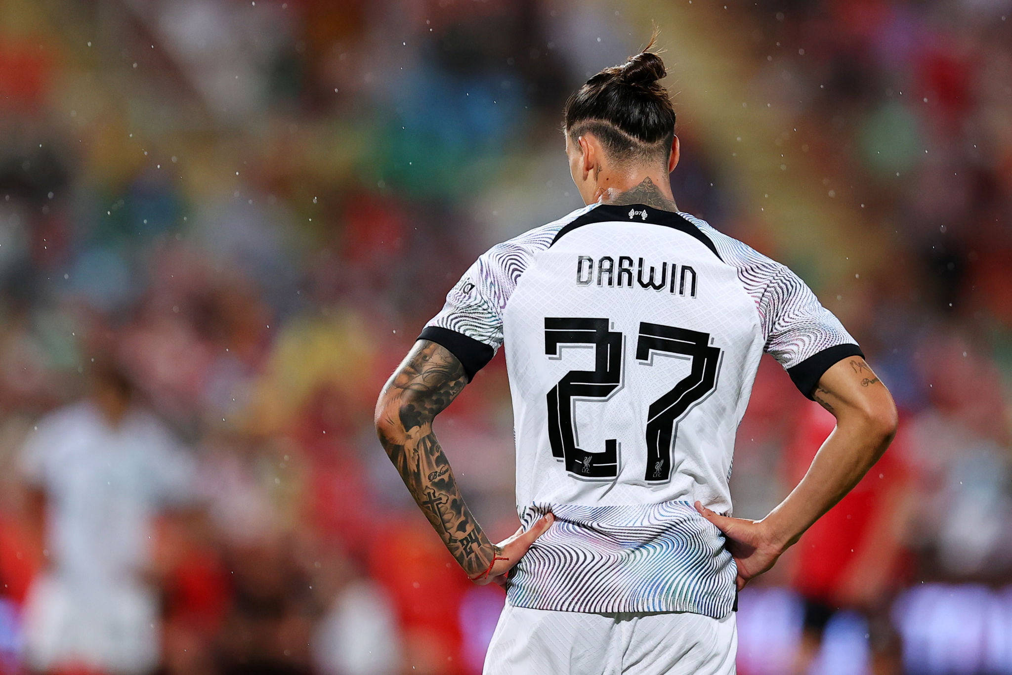 Darwin Núñez, white jersey, black number 27, Full HD Desktop Wallpaper