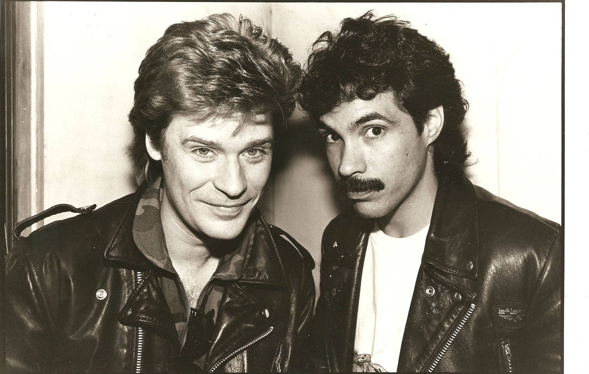 Daryl Hall John Oates, black and white, leather jackets, Full HD Desktop Wallpaper