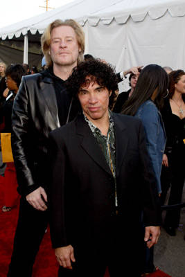 Daryl Hall John Oates, red carpet, white tent, SD Phone Wallpaper