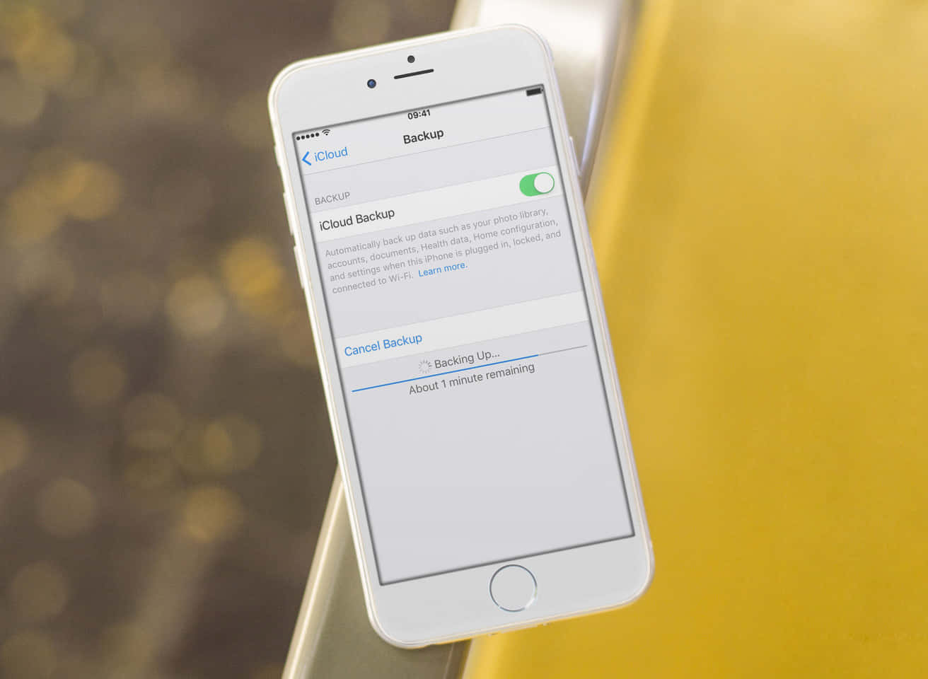 iPhone, iCloud backup, white, HD Desktop Wallpaper