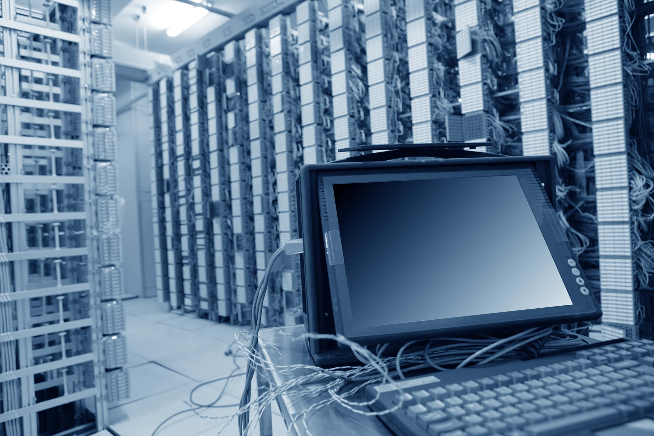 vintage computer terminal, towering server racks, cool blue-toned data center, Full HD Desktop Wallpaper