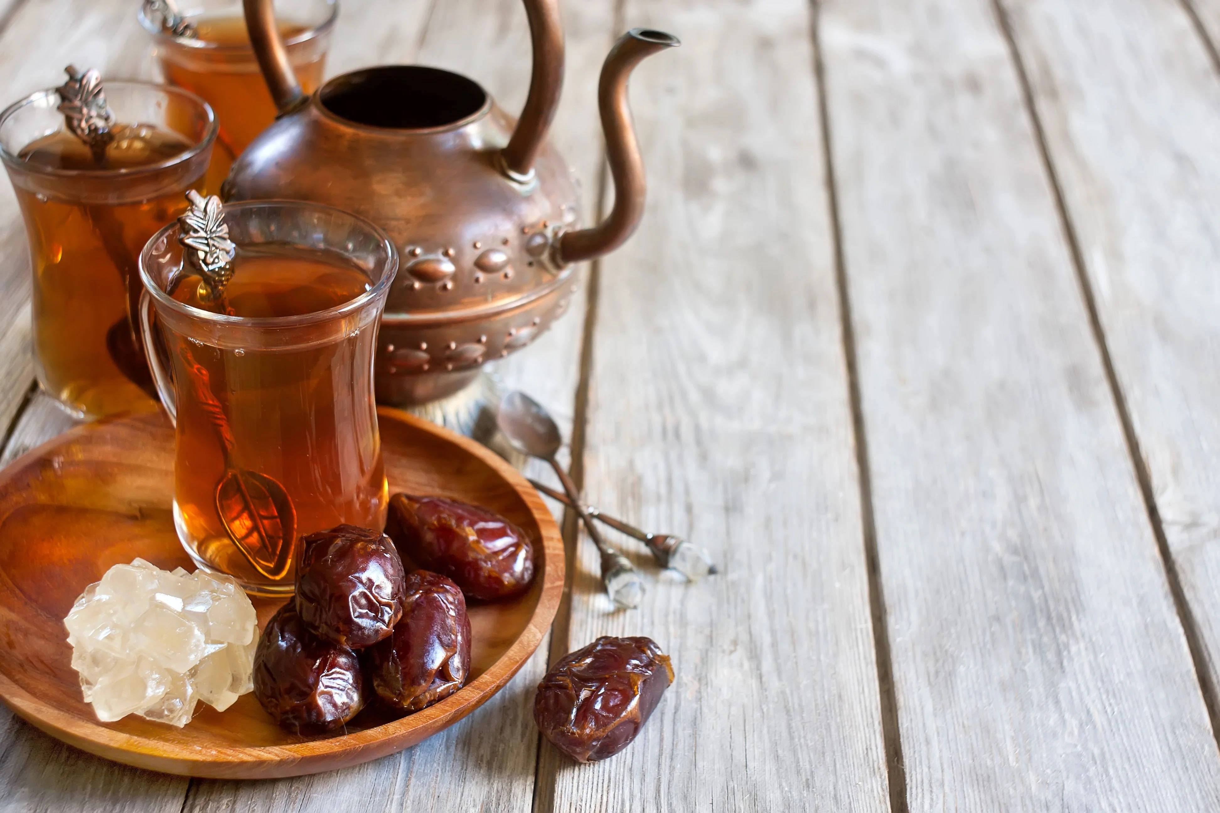 red dates tea, copper teapot, amber tea, 4K Desktop Wallpaper