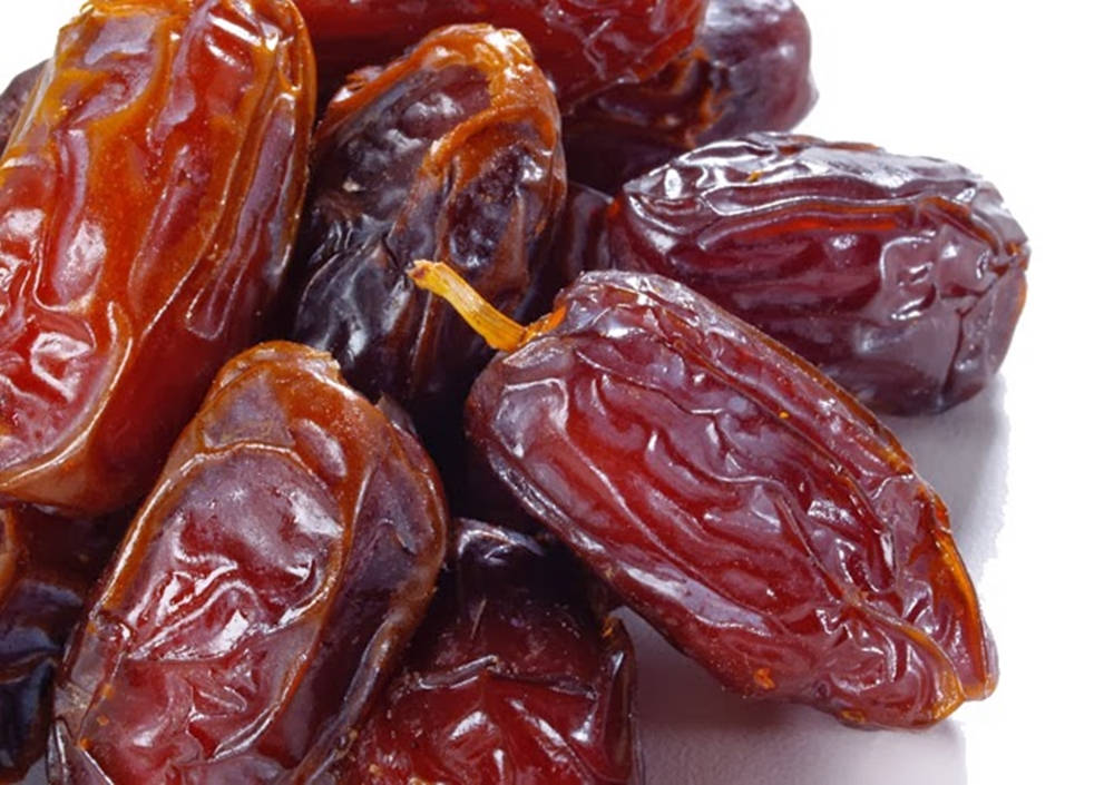 dates, plump glossy, wrinkled skins, SD Desktop Wallpaper
