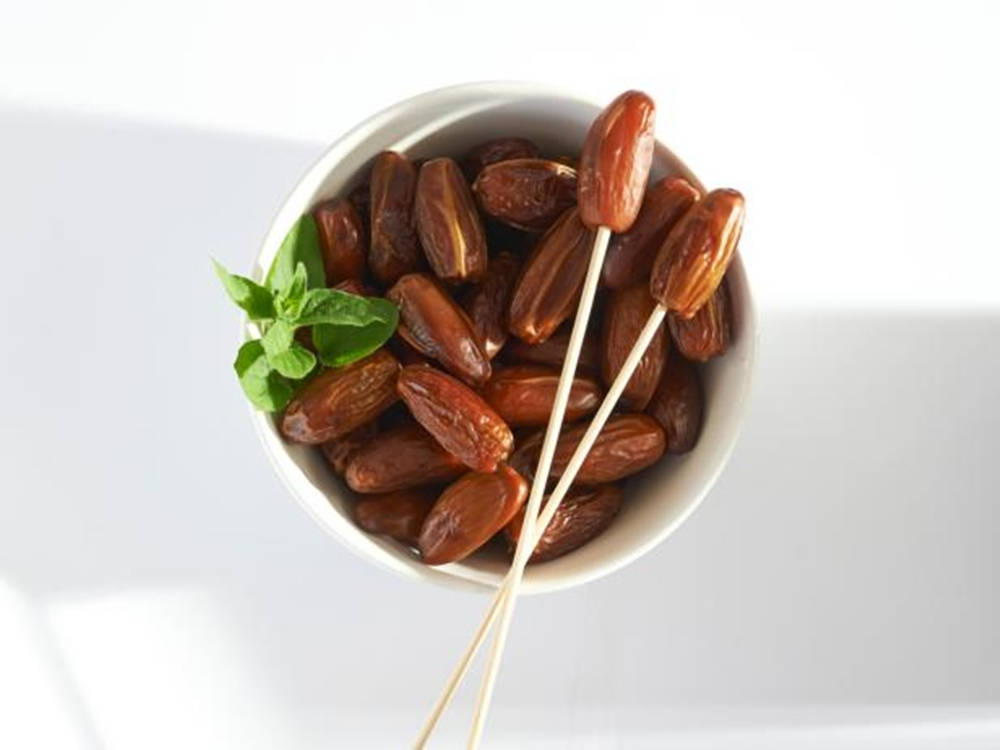 Dates On Sticks, white bowl, plump brown dates, SD Desktop Wallpaper