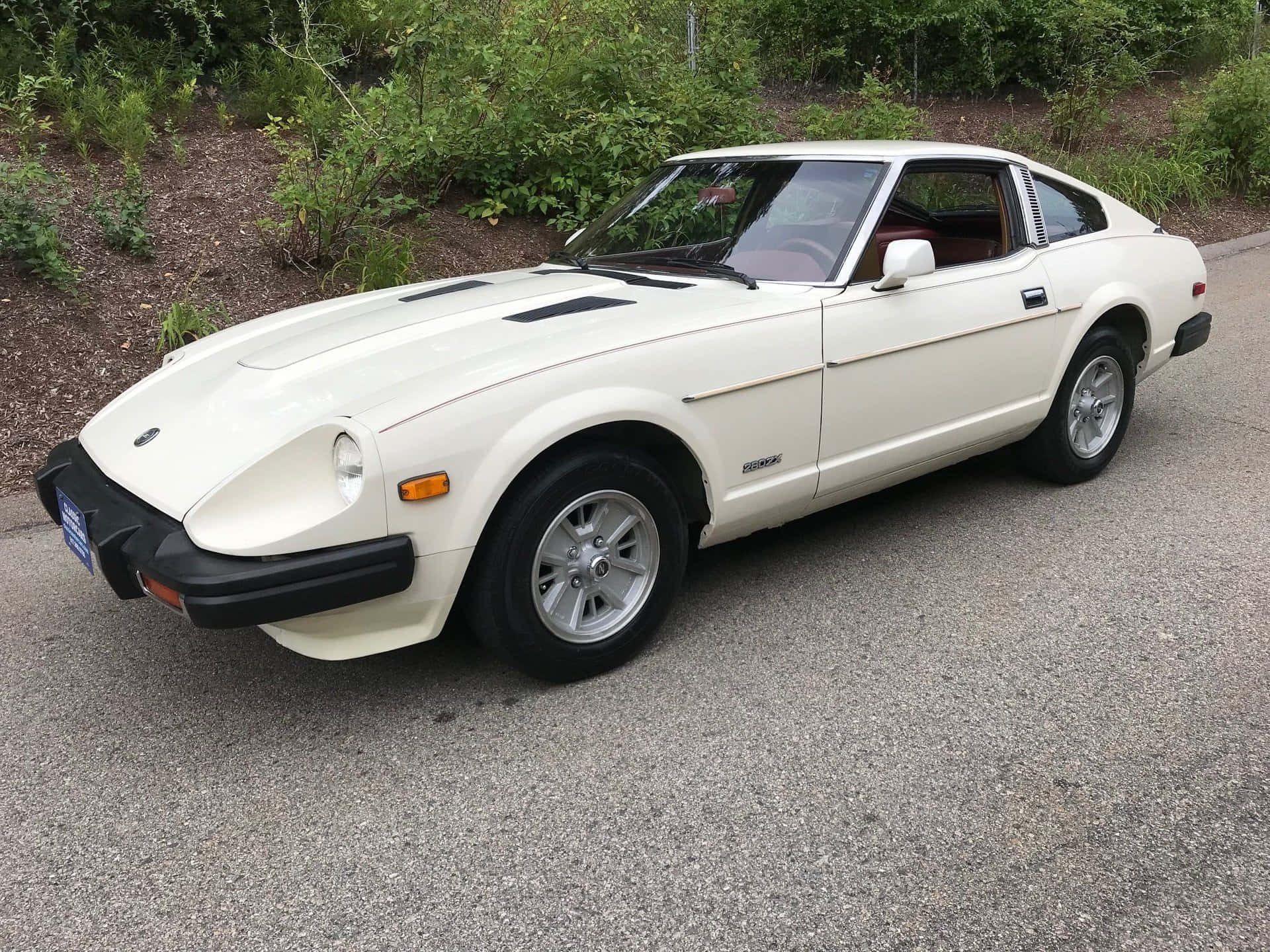 Datsun 280ZX, cream-colored, gravel driveway, Full HD Desktop Wallpaper