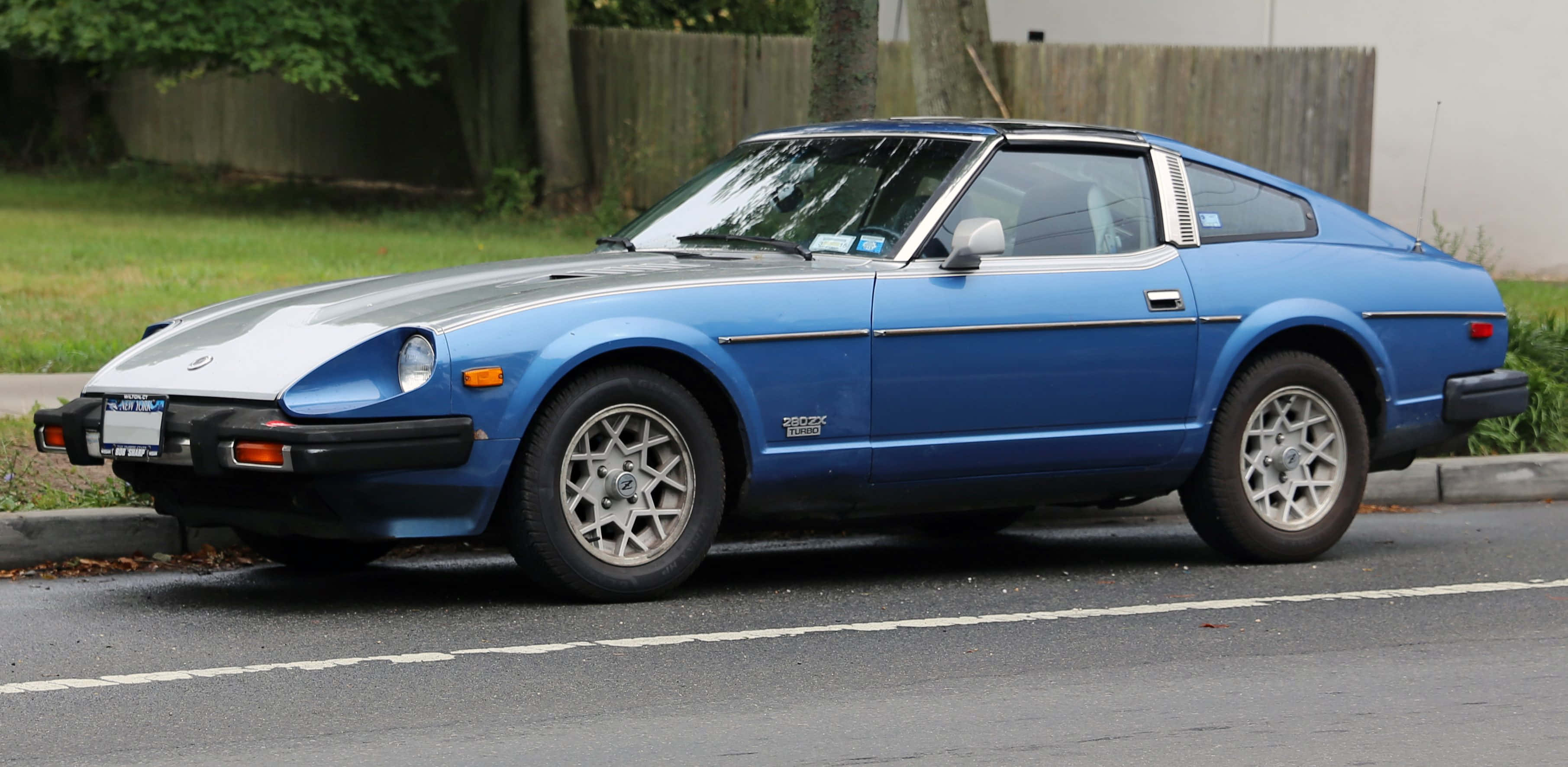 Datsun 280ZX, classic blue, suburban street, 2K Desktop Wallpaper