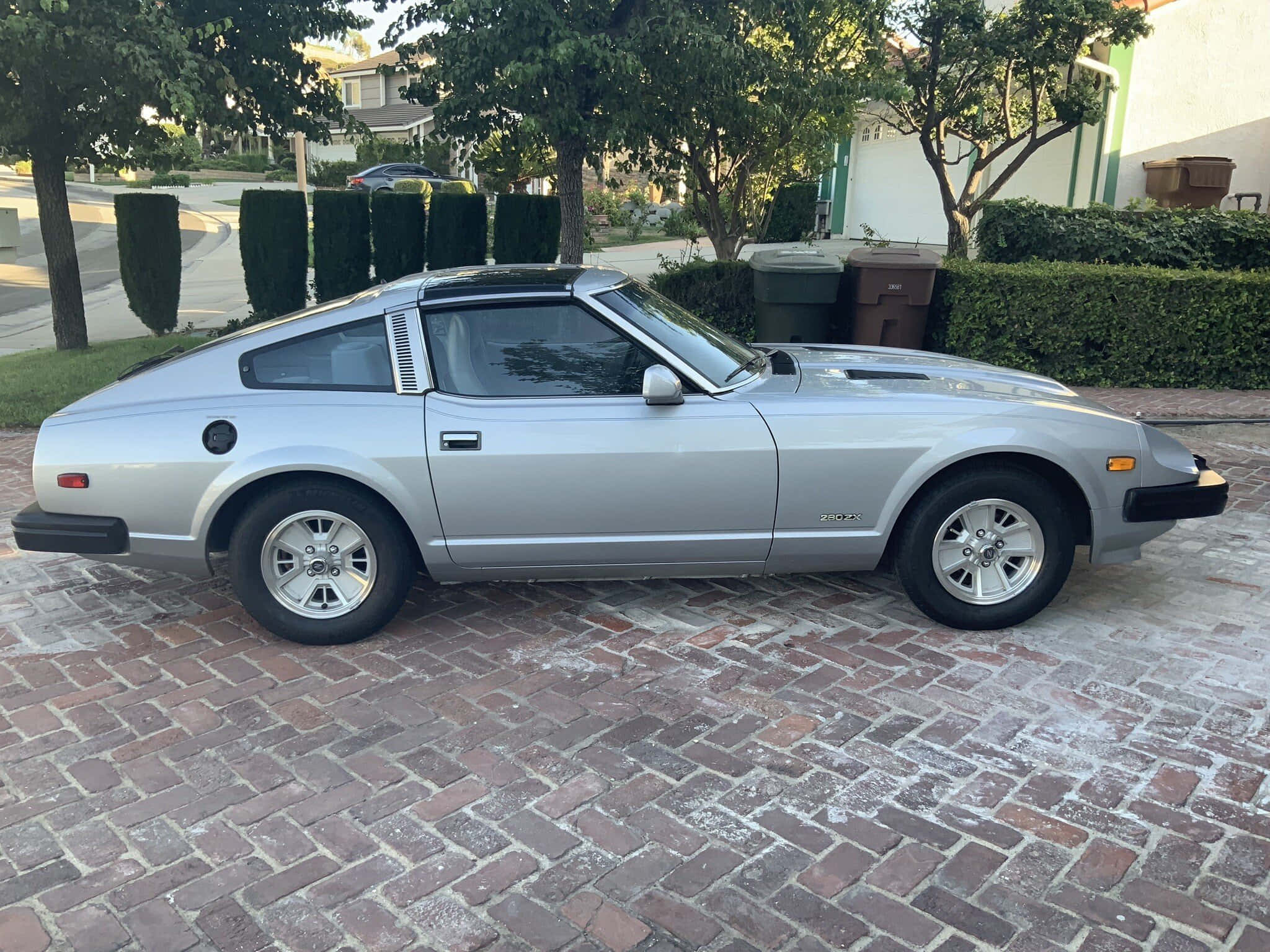 Datsun 280zx, silver, red brick driveway, Full HD Desktop Wallpaper