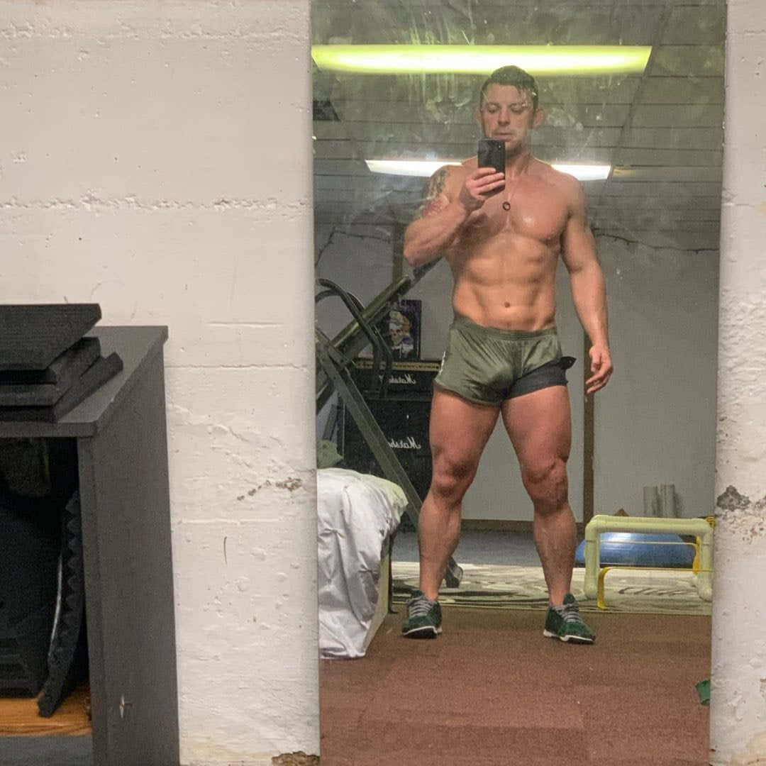 Davey Richards, gym, mirror selfie, SD Desktop Wallpaper
