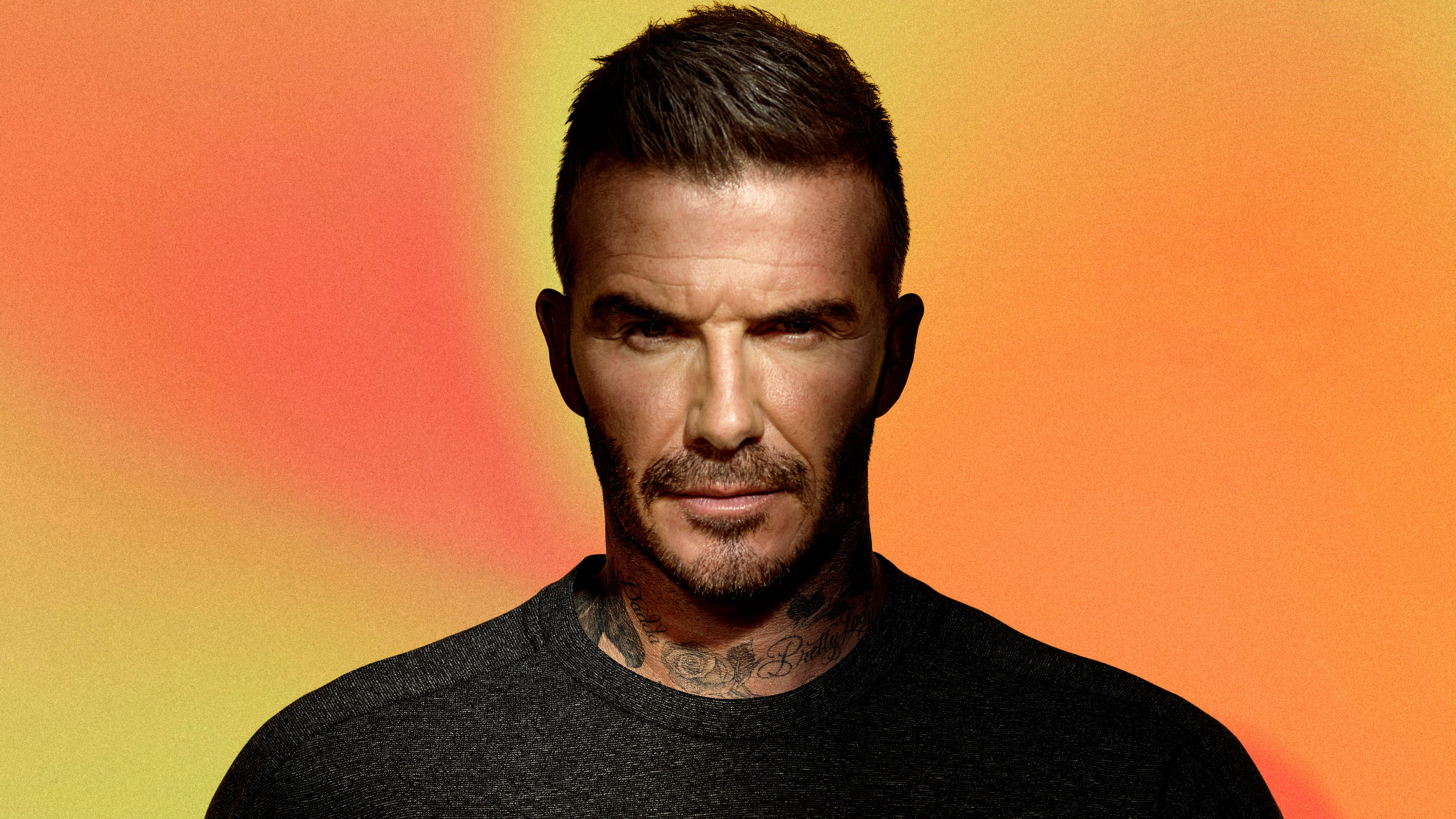 David Beckham, 2018 World Cup, orange and yellow background, 2K Desktop Wallpaper
