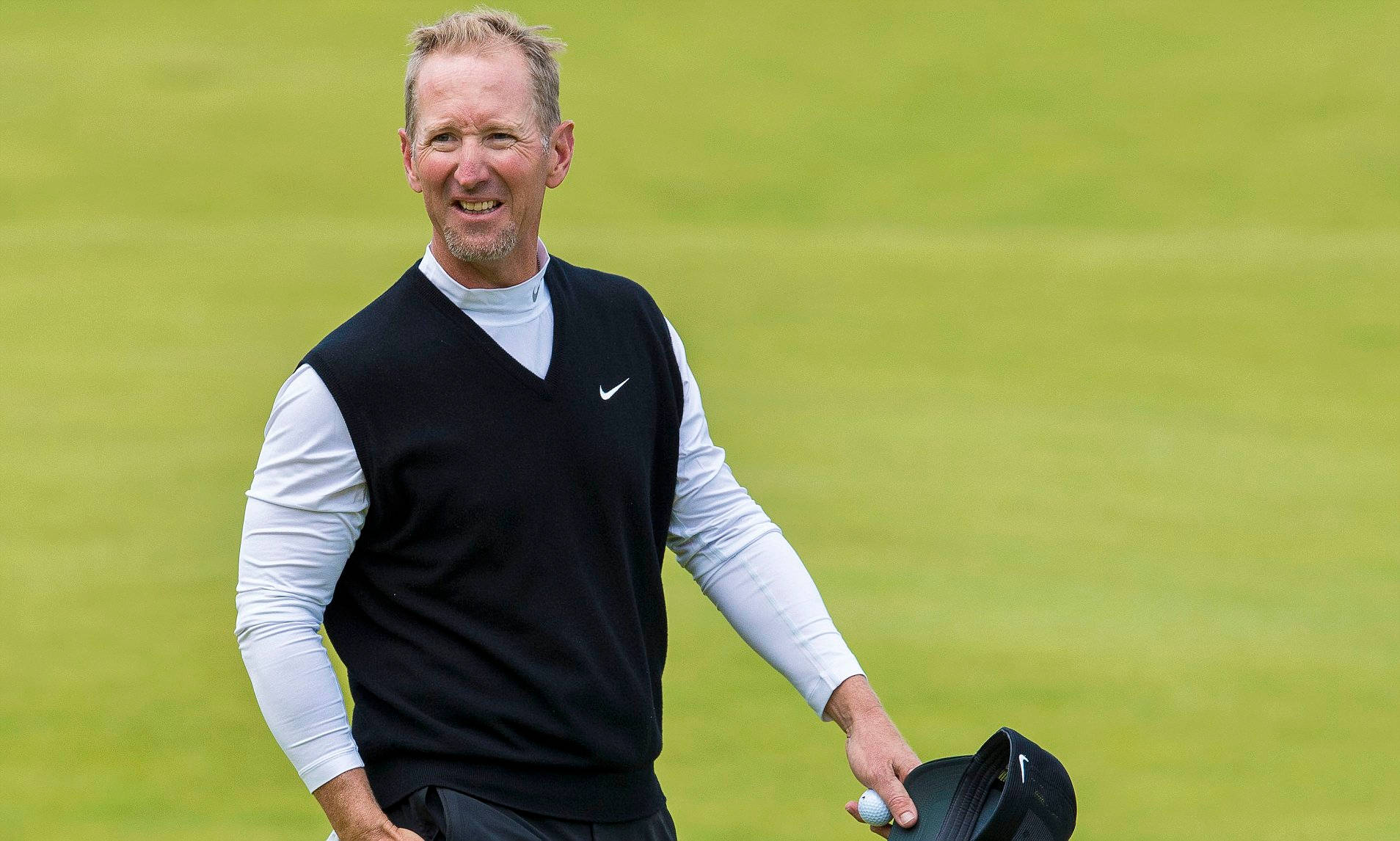 David Duval, black Nike top, green fairway, HD Desktop Wallpaper