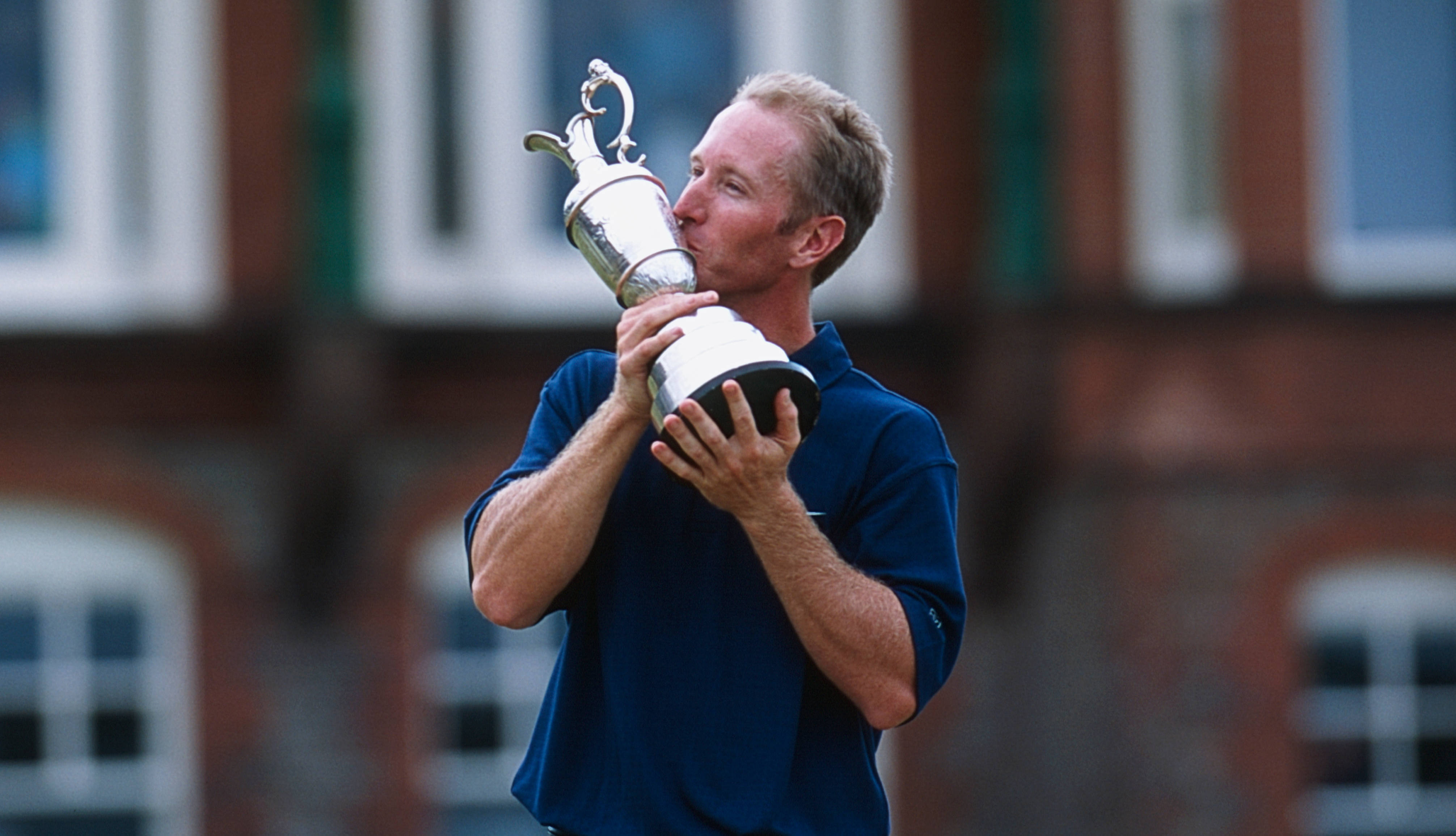 David Duval, gleaming silver trophy, blue polo shirt, 4K Desktop Wallpaper