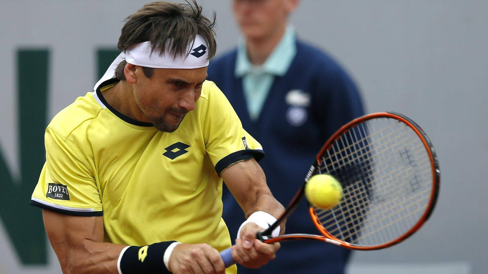 David Ferrer, double hand stroke, yellow shirt, HD Desktop Wallpaper