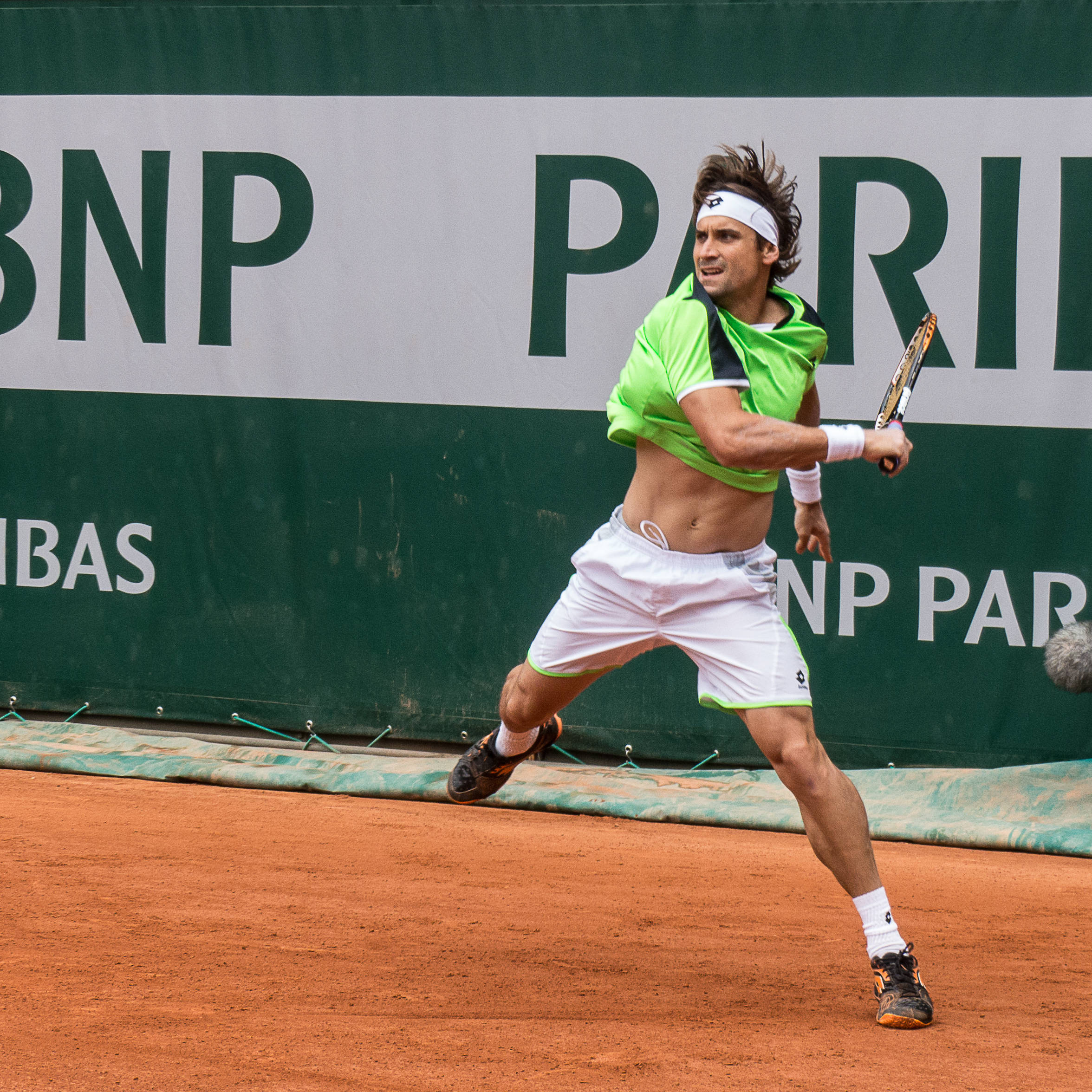 David Ferrer, bright green shirt, white shorts, Full HD Desktop Wallpaper
