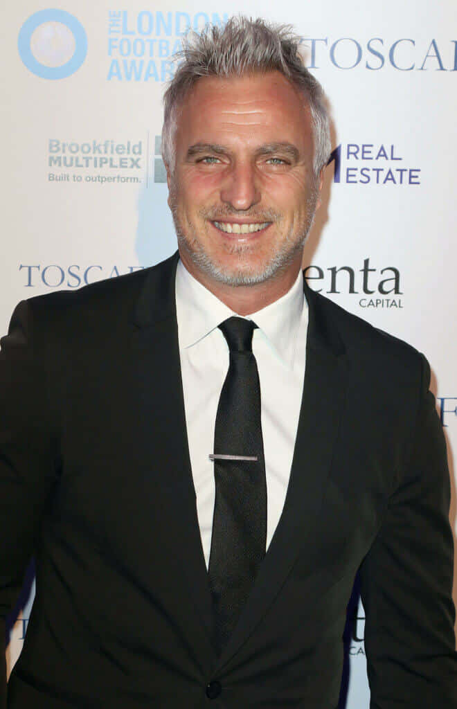 David Ginola, black suit, red carpet, SD Phone Wallpaper