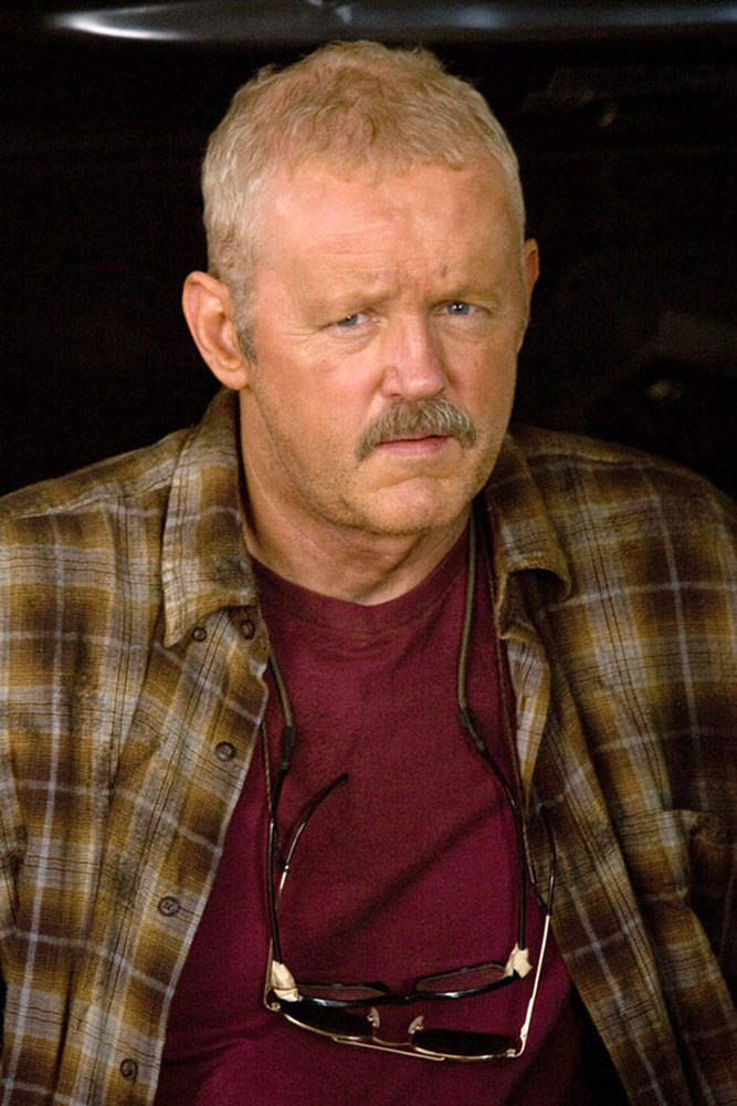 David Morse, brown plaid shirt, mustache, SD Phone Wallpaper