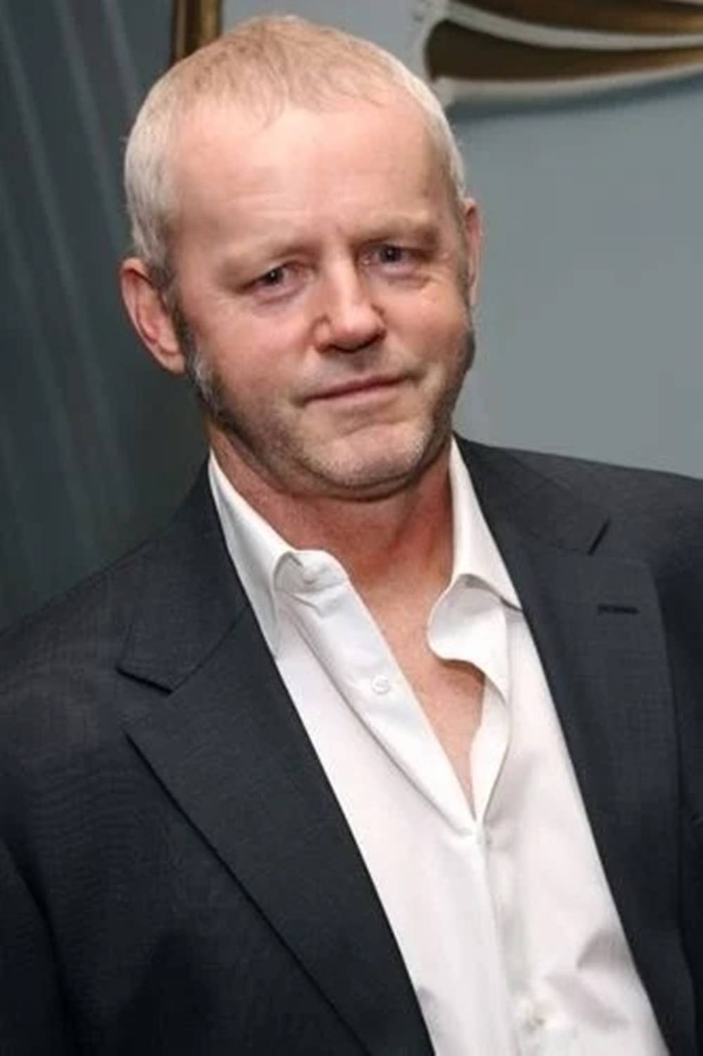 David Morse, dark suit, white shirt, HD Phone Wallpaper