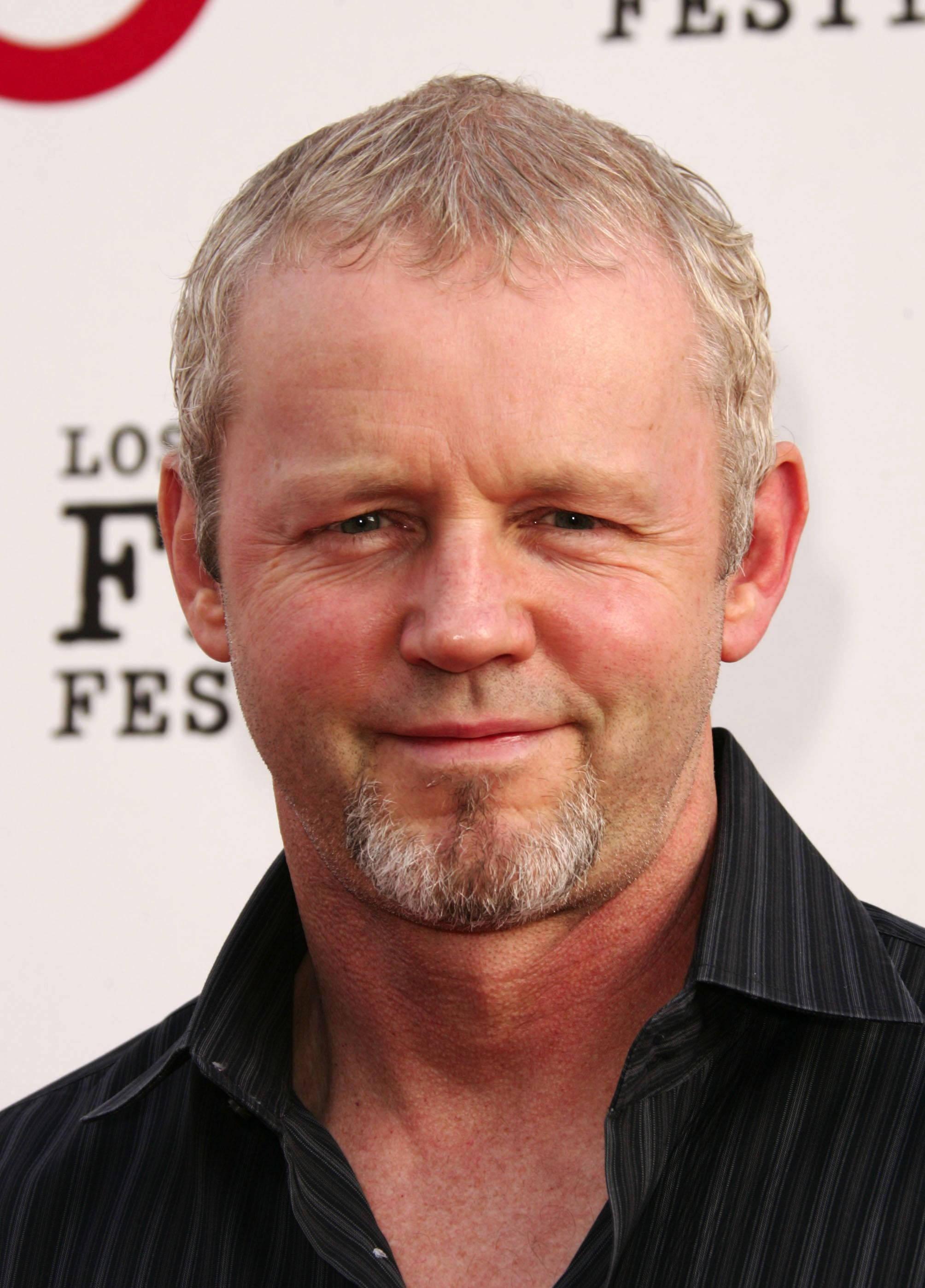 David Morse, graying hair, goatee, 2K Phone Wallpaper
