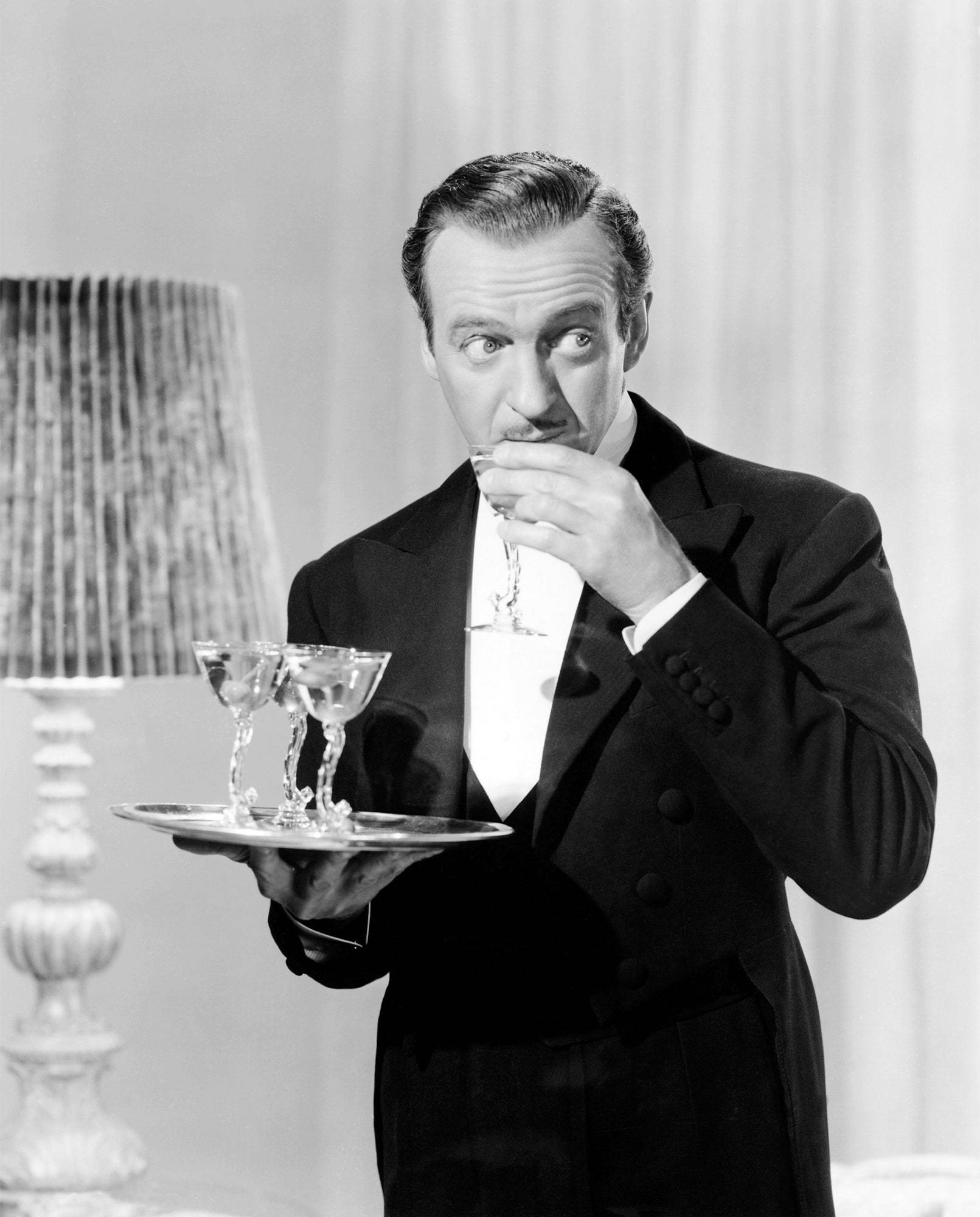 David Niven, tuxedo, champagne flutes, Full HD Phone Wallpaper