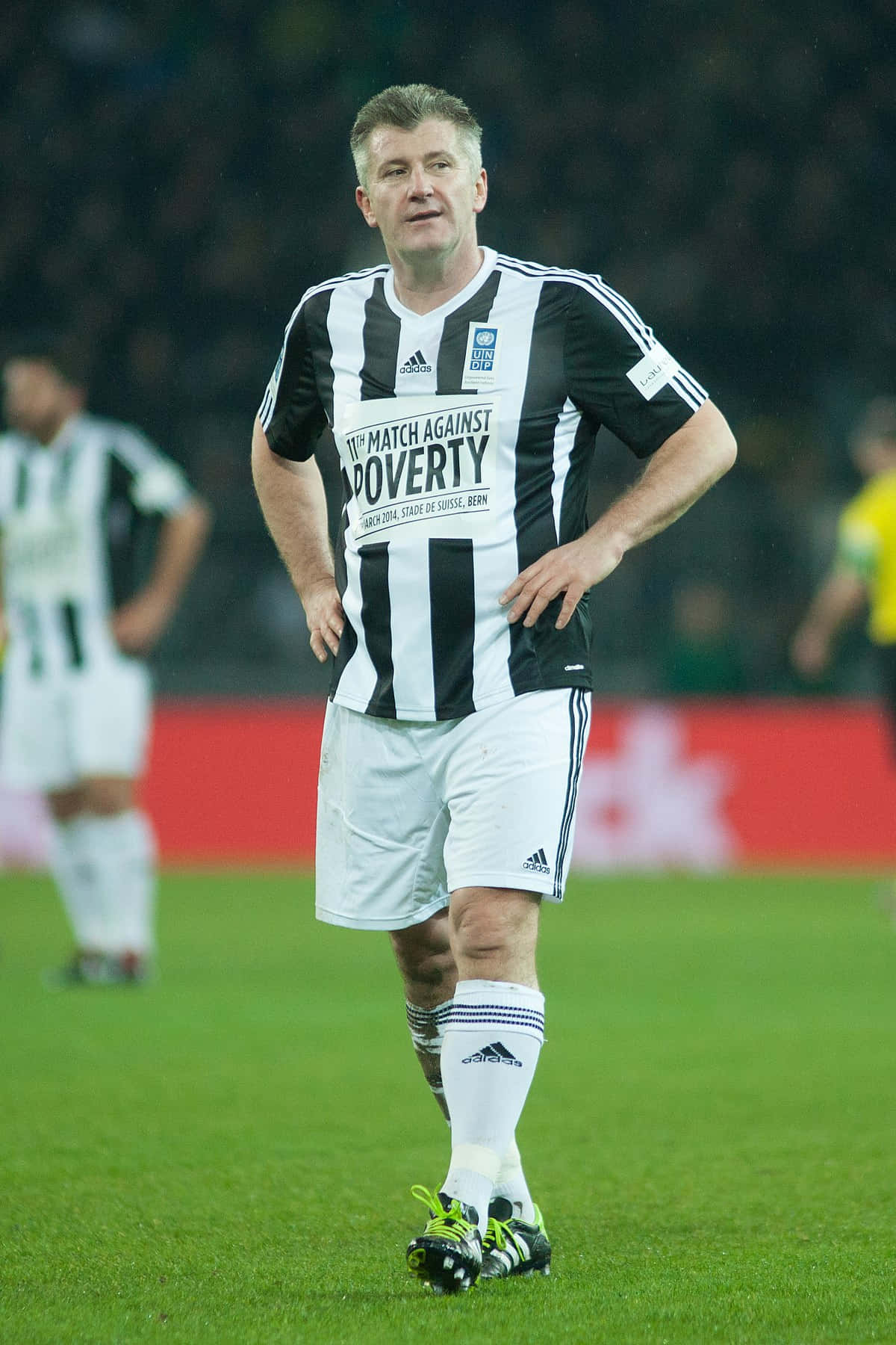 Davor Suker, black and white striped jersey, green pitch, HD Phone Wallpaper
