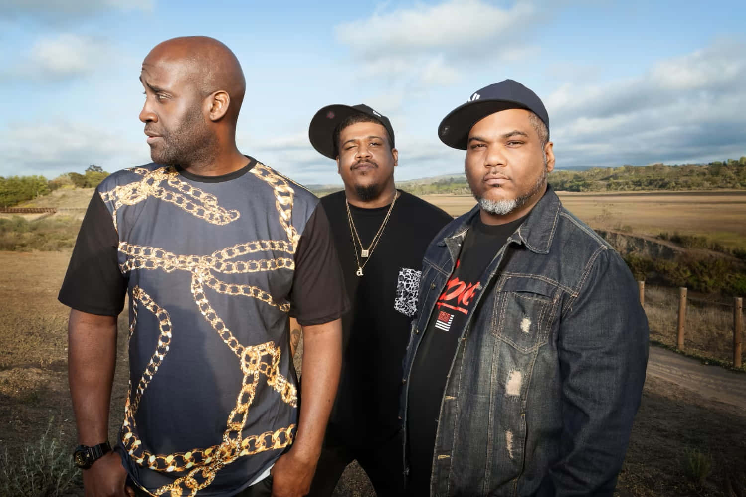 De La Soul, chain necklace, dry field, HD Desktop Wallpaper