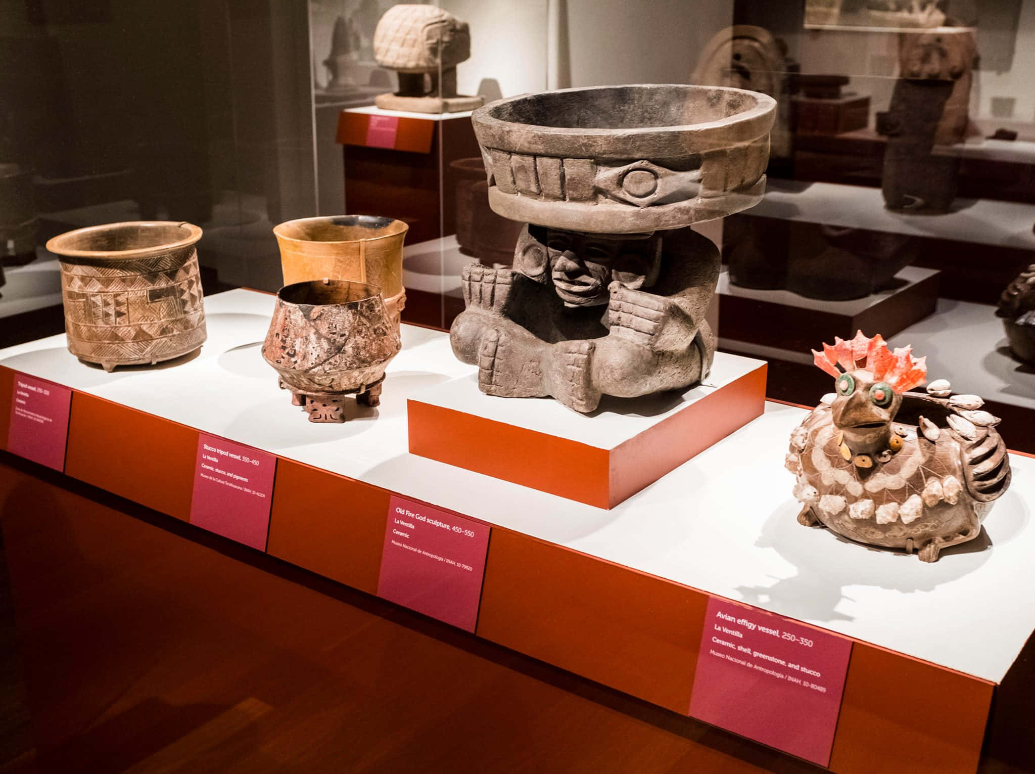 De Young Museum, ancient ceramic artifacts, seated deity figure, Full HD Desktop Wallpaper