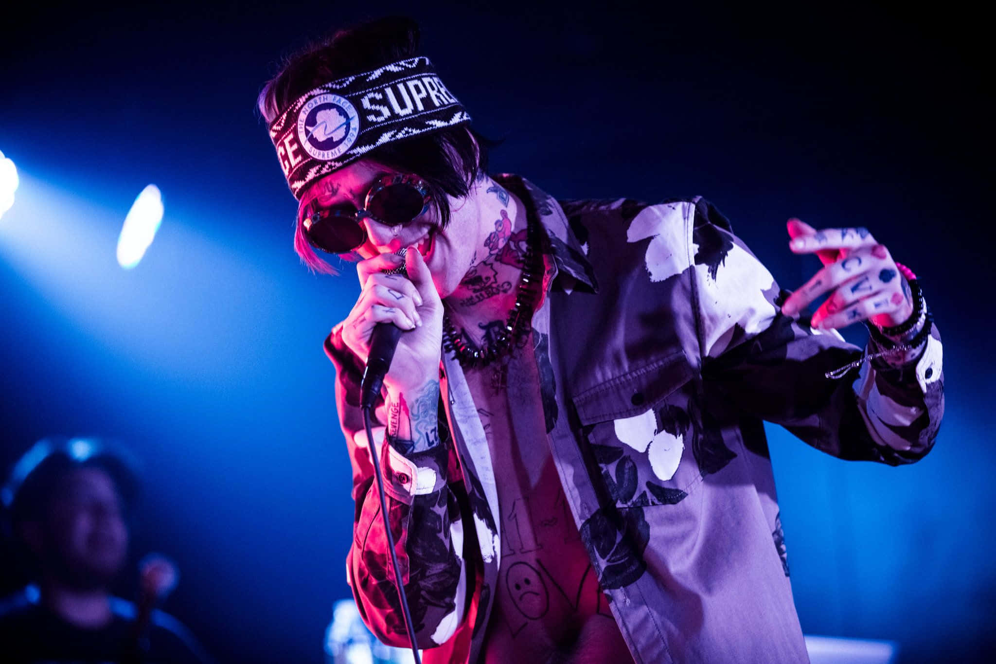 Supreme headband, floral jacket, blue stage lights, Full HD Desktop Wallpaper