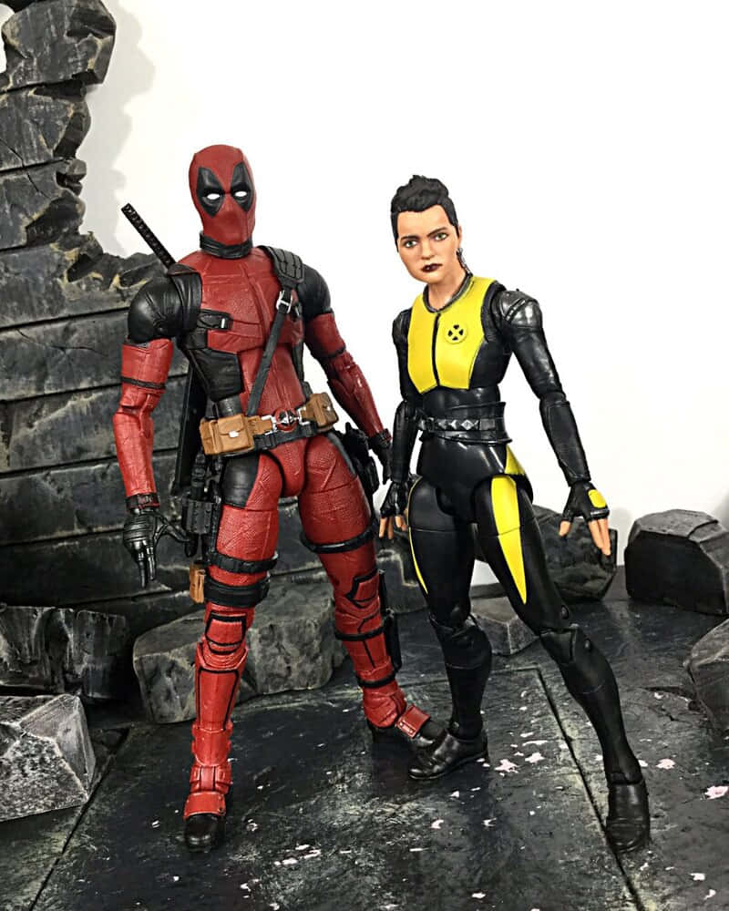 Deadpool, Negasonic Teenage Warhead, action figures, SD Phone Wallpaper