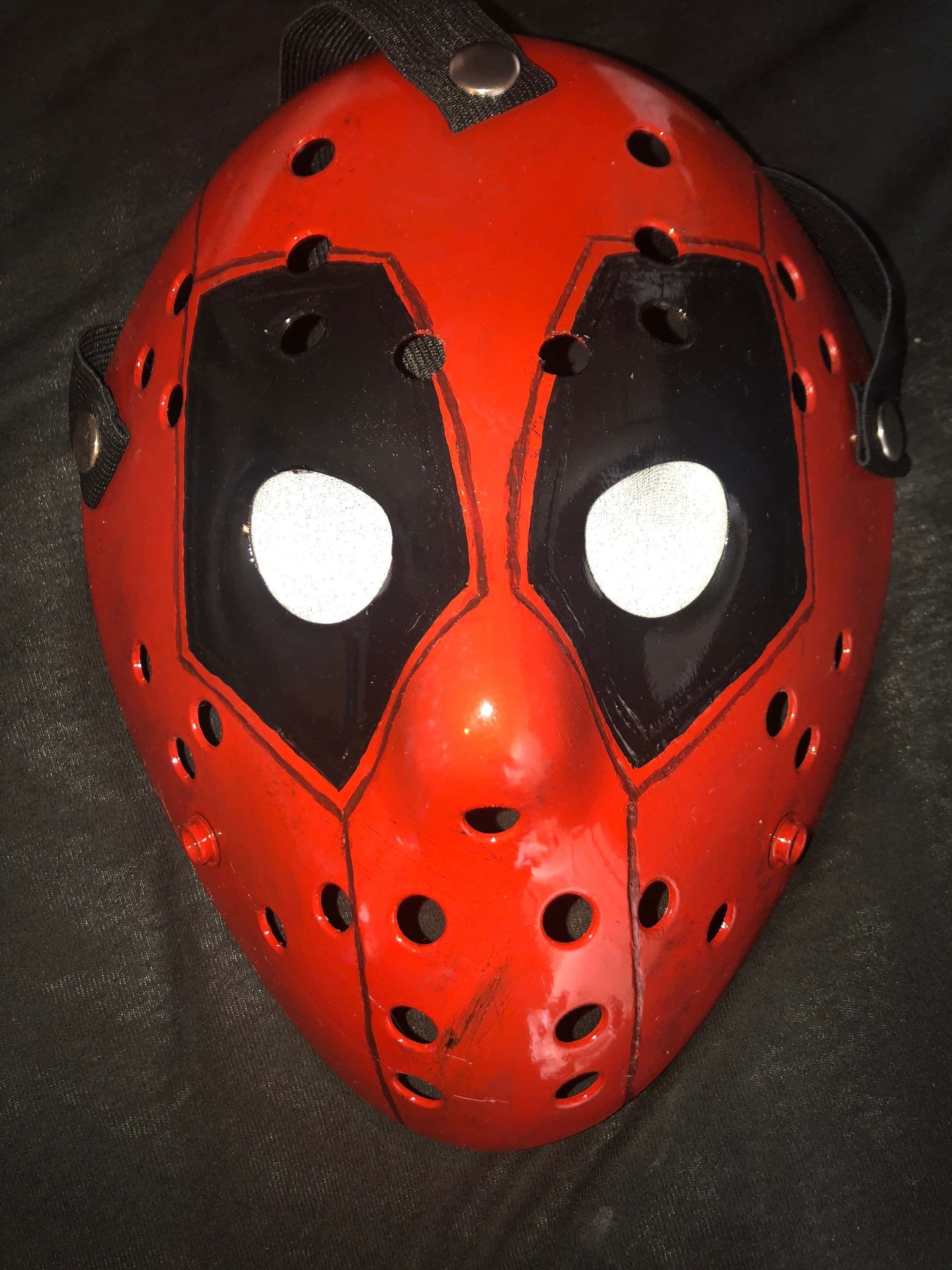 Deadpool Mask, glossy red hockey mask, black eye cutouts, 2K Phone Wallpaper