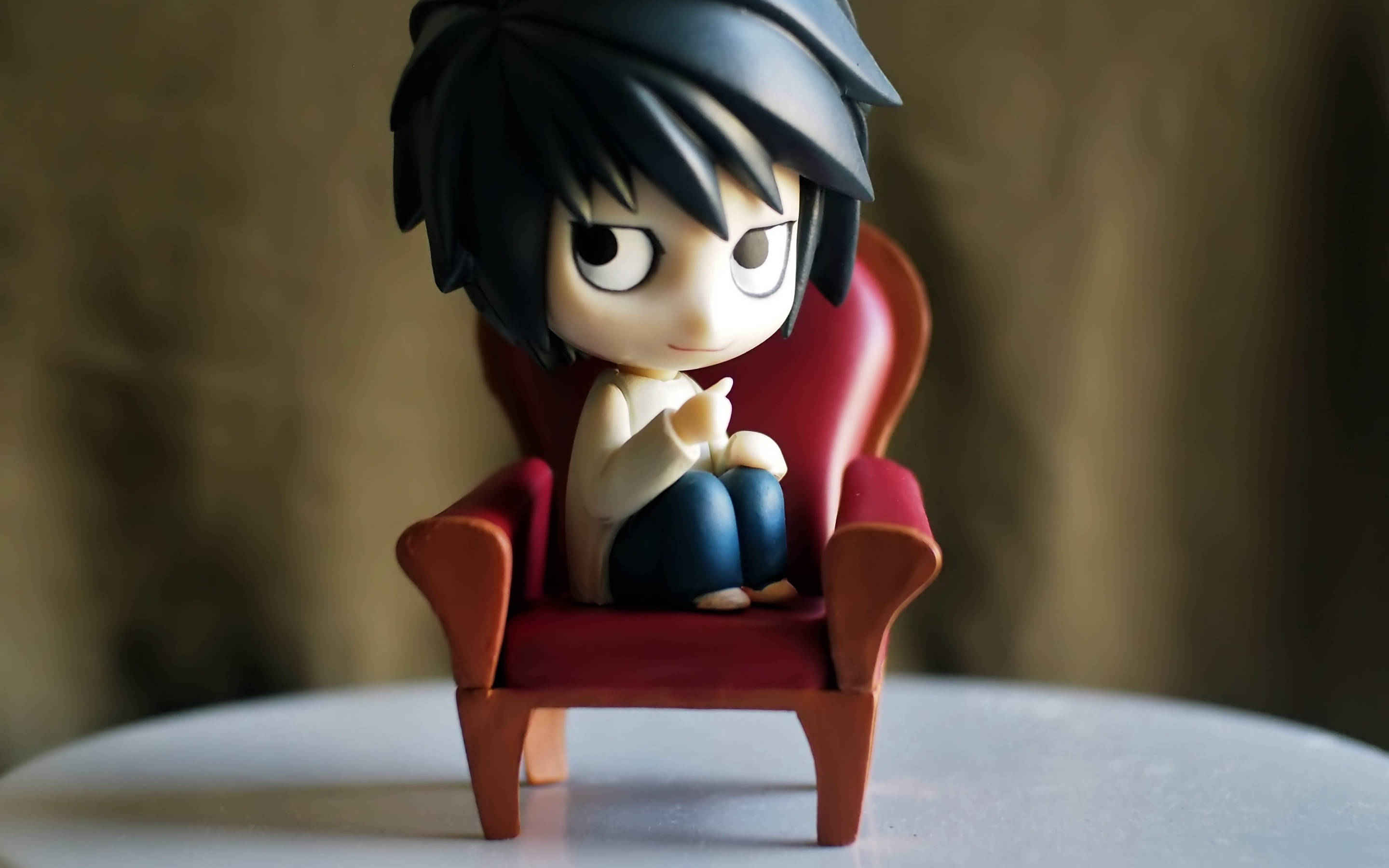 Death Note L, chibi anime figurine, black hair, 2K Desktop Wallpaper