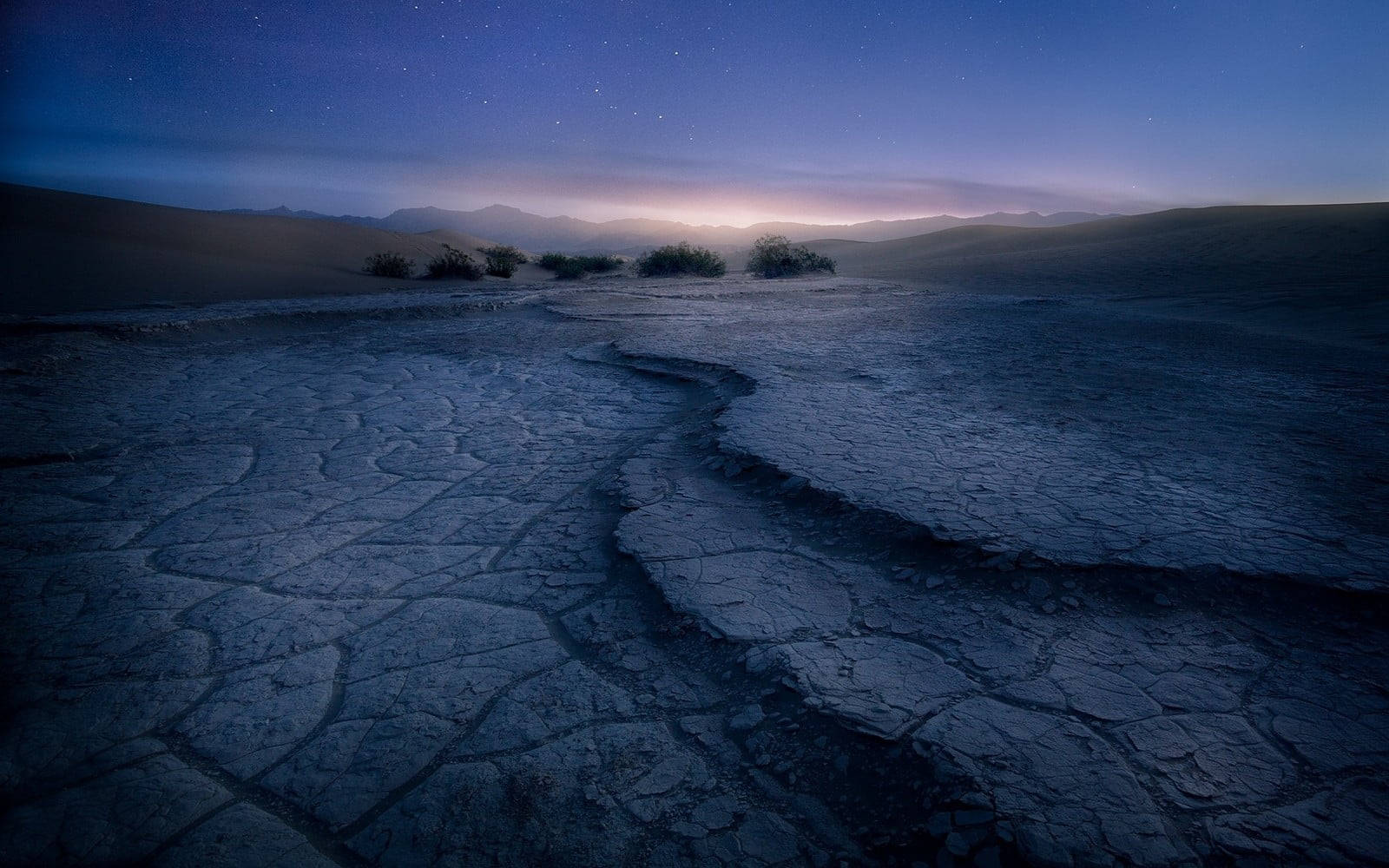 Night Desert Death Valley, cracked desert floor, starry twilight sky, HD Desktop Wallpaper