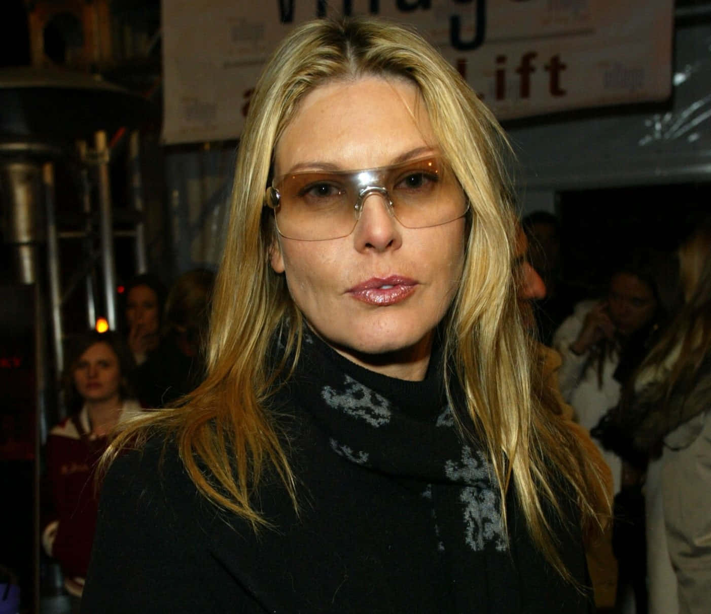 Deborah Kara Unger, blonde woman, large glasses, HD Desktop Wallpaper