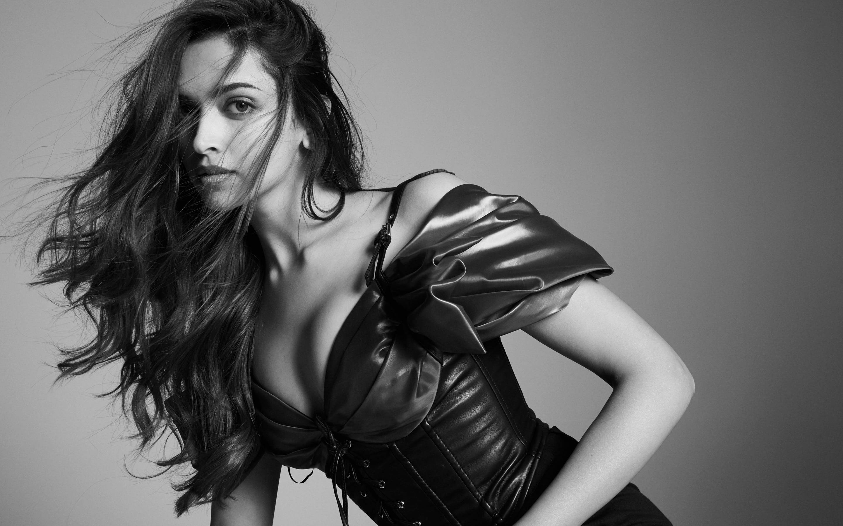 Deepika Padukone, monochrome photoshoot, windswept hair, 2K Desktop Wallpaper