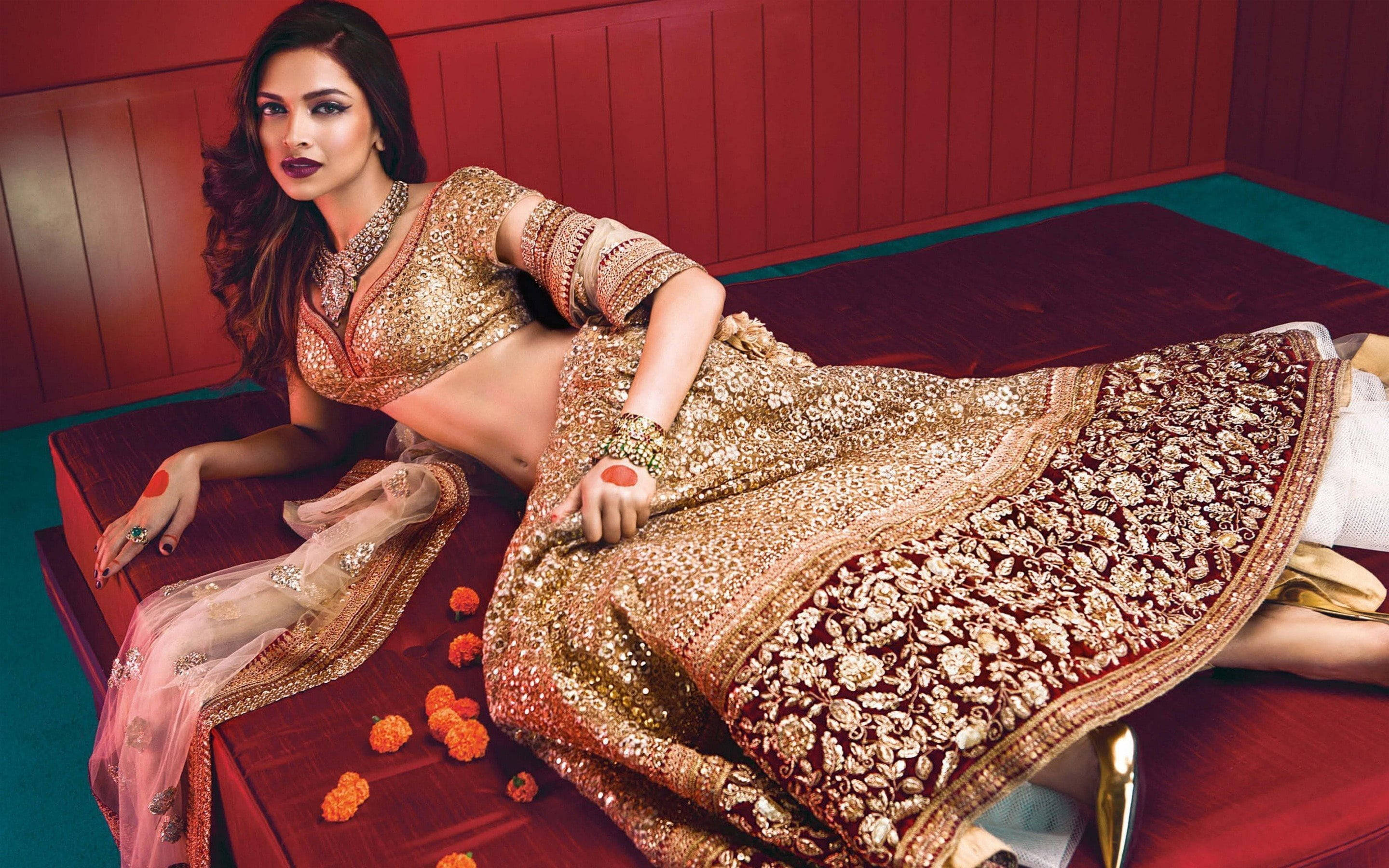 Deepika Padukone, gold bridal lehenga, maroon lehenga, 2K Desktop Wallpaper