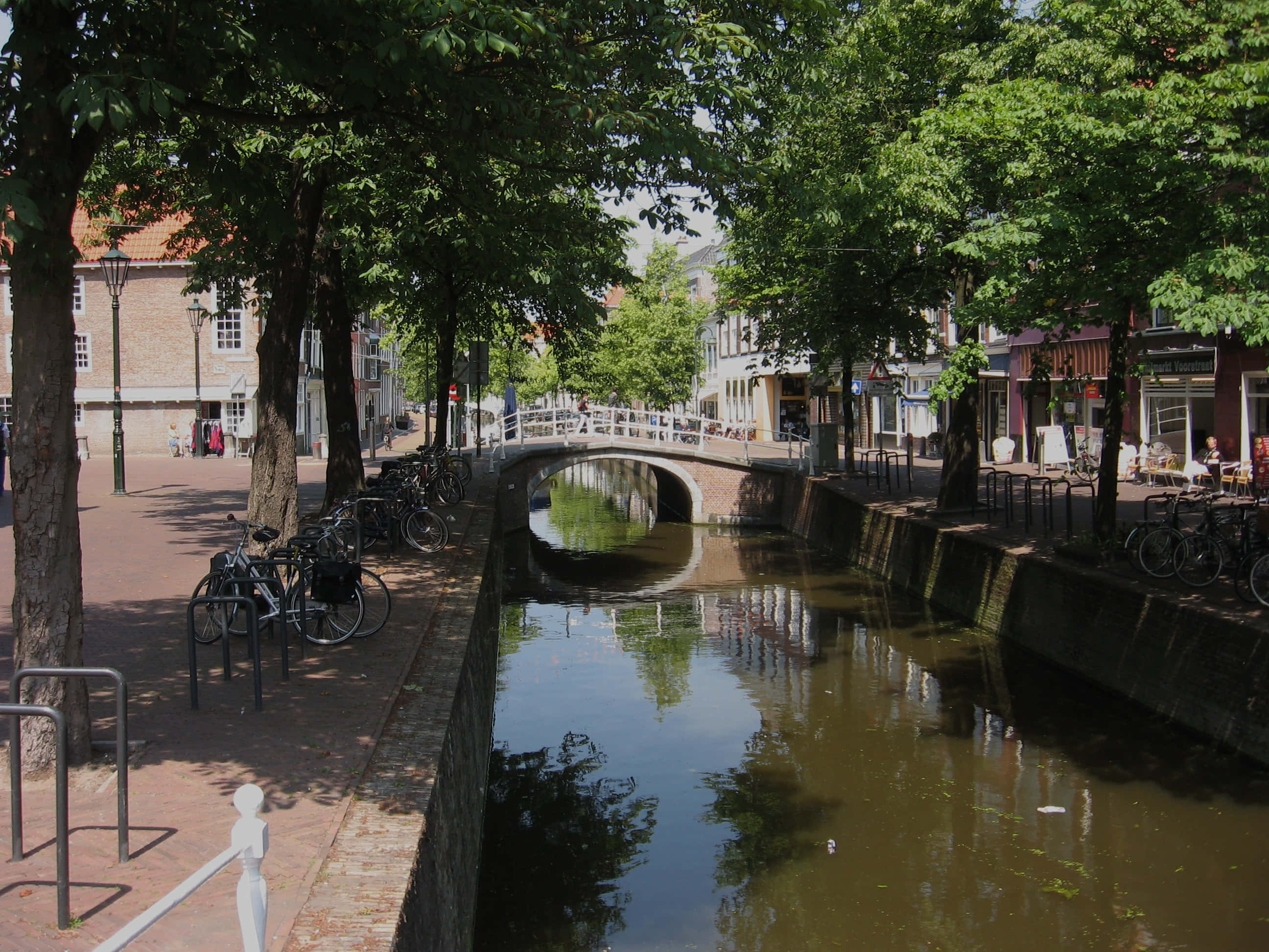 Delft, canal, bridge, 2K Desktop Wallpaper