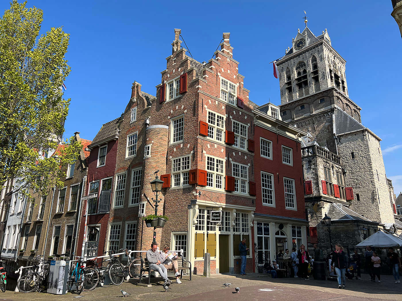 Delft, historic brick buildings, red shutters, HD Desktop Wallpaper