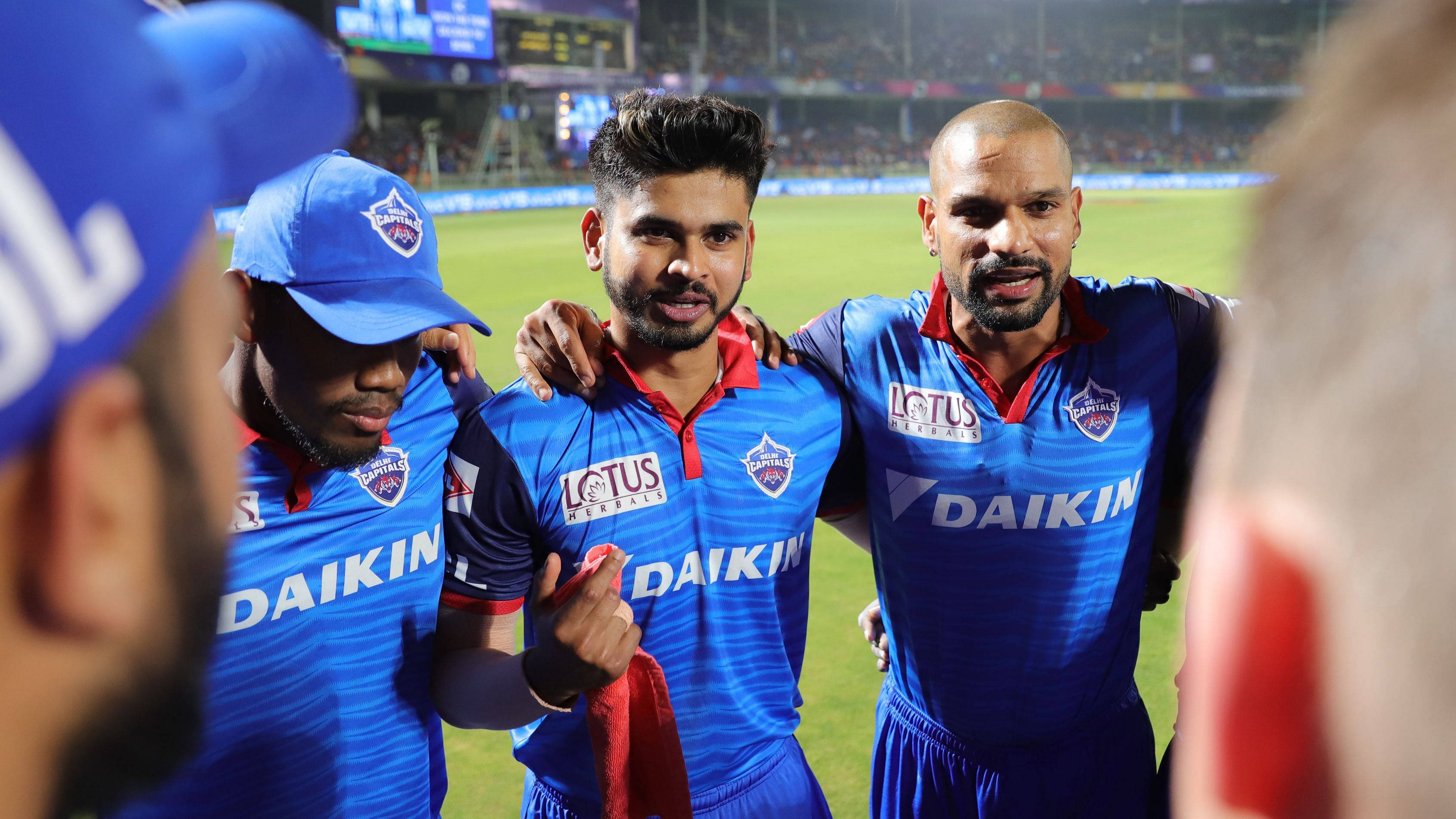 Delhi Capitals, red and blue jersey, cricket players, 2K Desktop Wallpaper