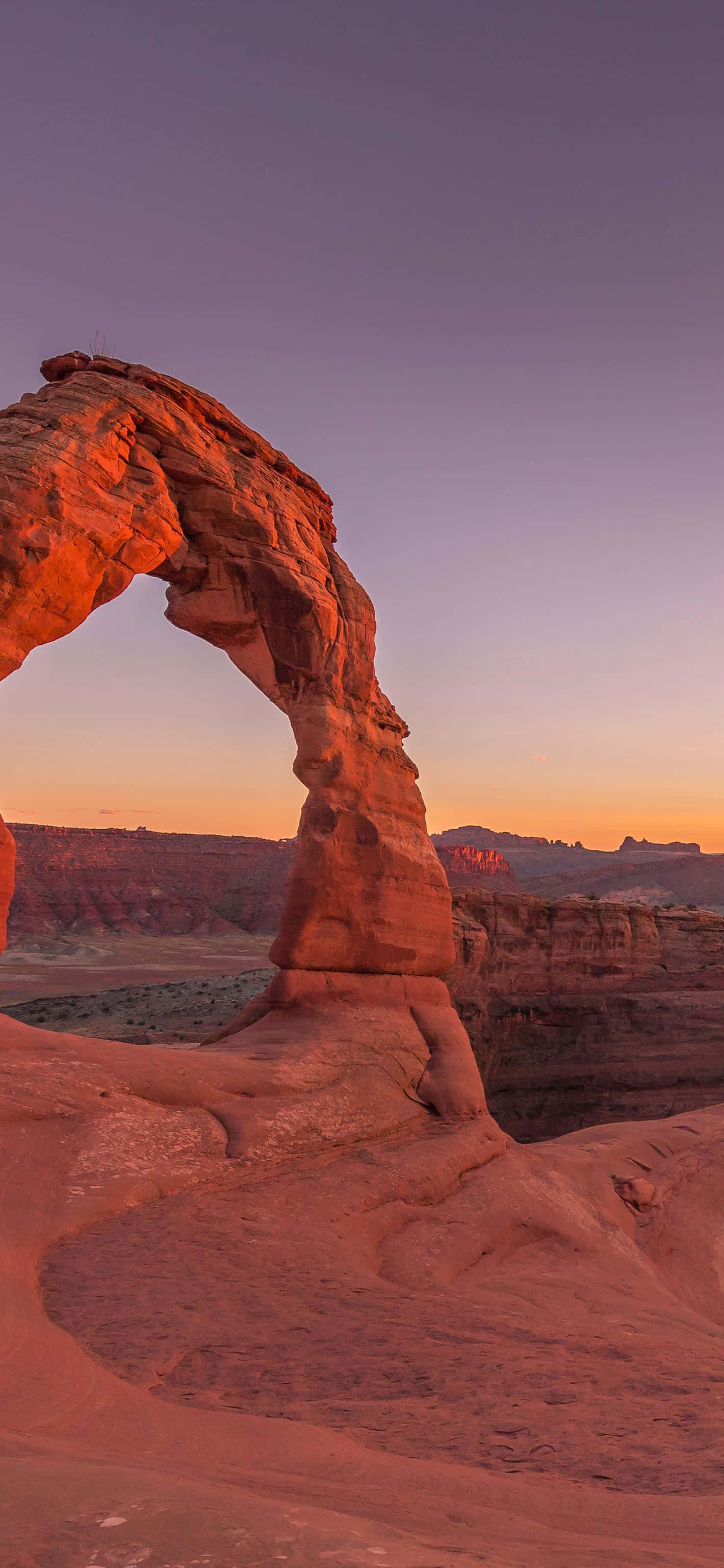 Delicate Arch, dusk, red sandstone, 2K Phone Wallpaper