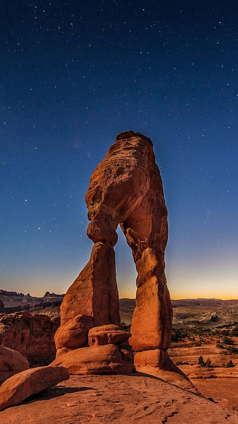 Delicate Arch, red rock arch, starry twilight sky, HD Phone Wallpaper