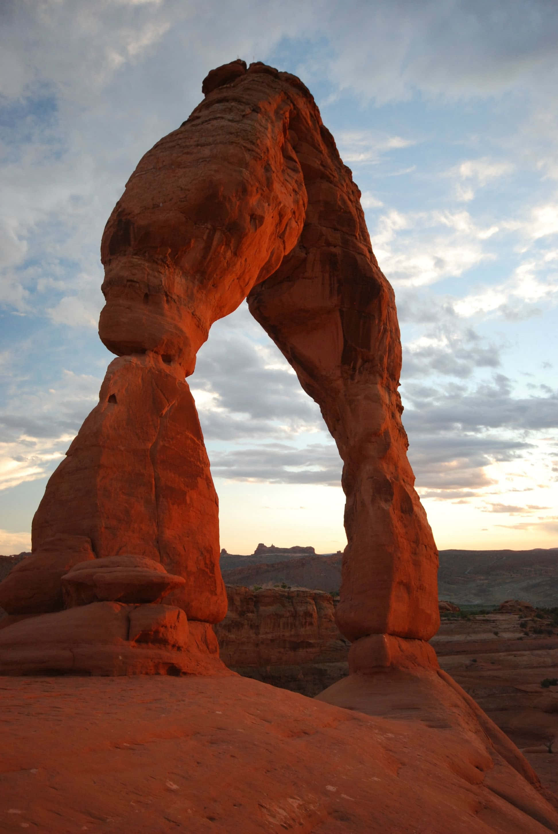 Delicate Arch, sunset, red sandstone, 2K Phone Wallpaper