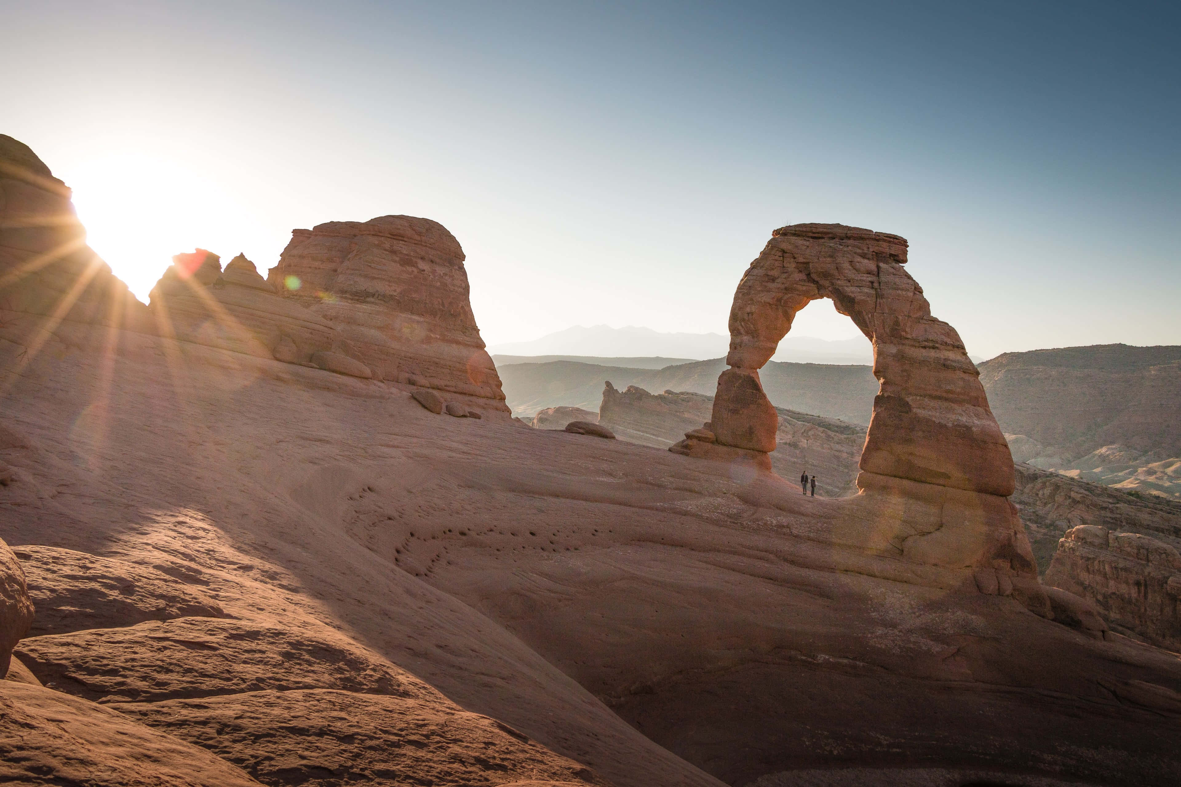 Delicate Arch, sunrise, sandstone arch, 4K Desktop Wallpaper