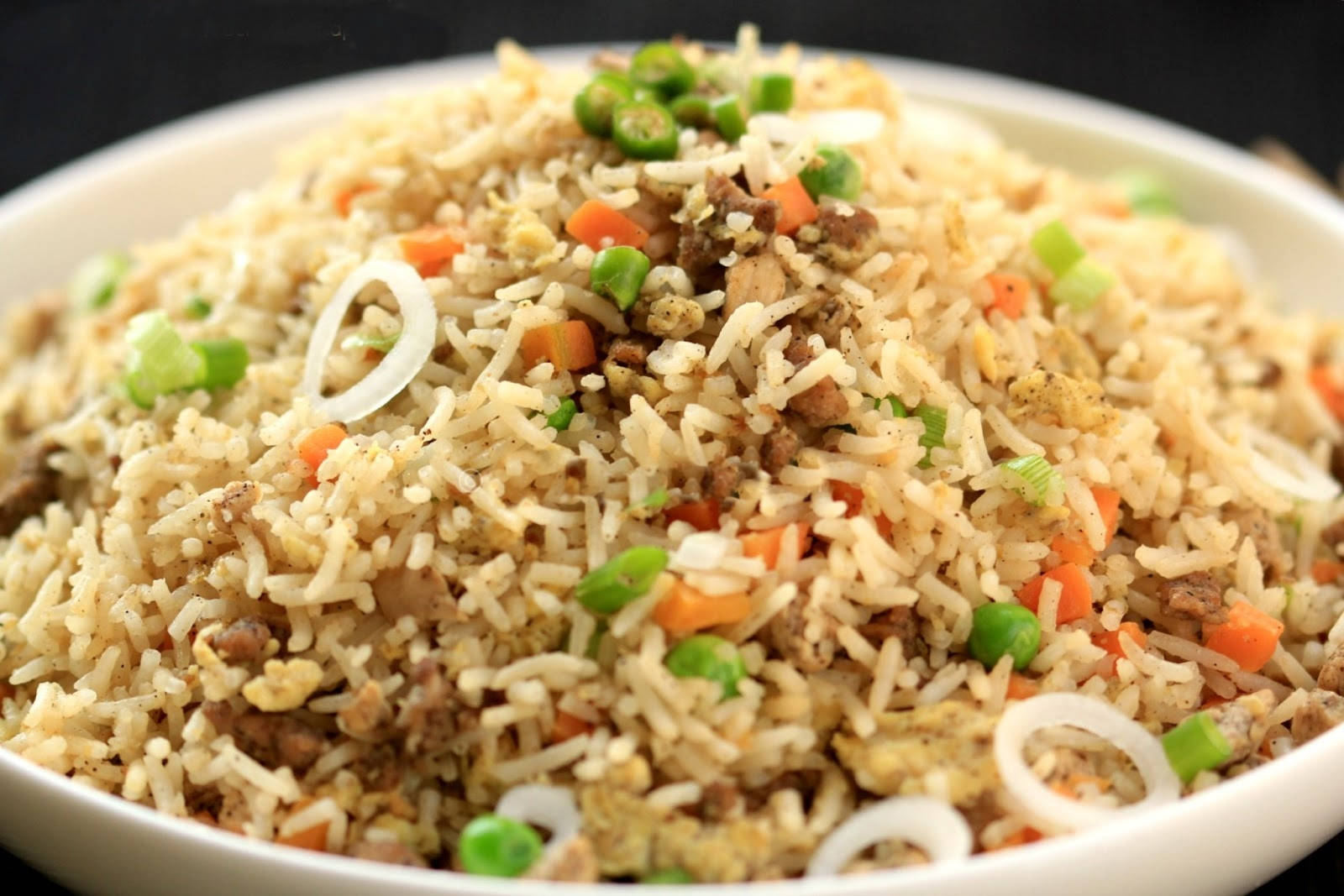 fried rice dish, steaming bowl, savory fried rice, HD Desktop Wallpaper