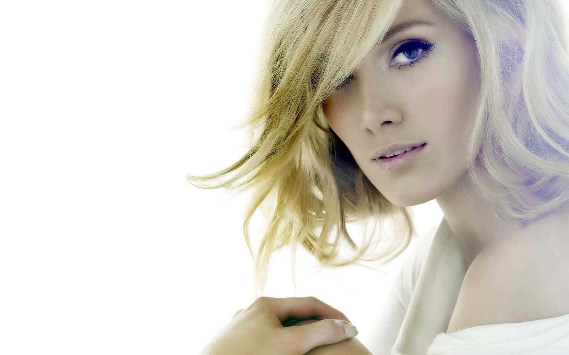 Delta Goodrem, blonde hair, striking blue eyes, Full HD Desktop Wallpaper