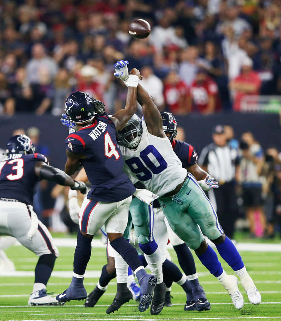 Demarcus Lawrence, American Football Defensive End, stadium lights, SD Phone Wallpaper